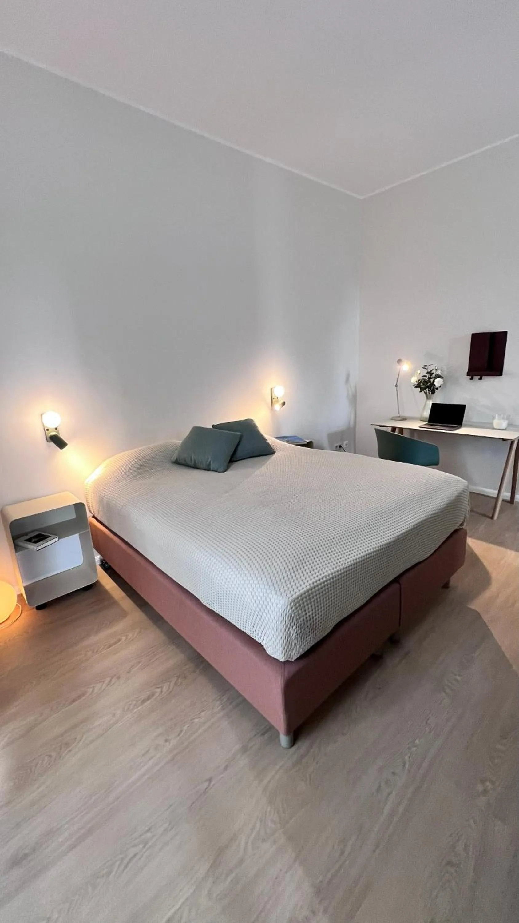 Bed in Key Inn Appart Hotel Belair