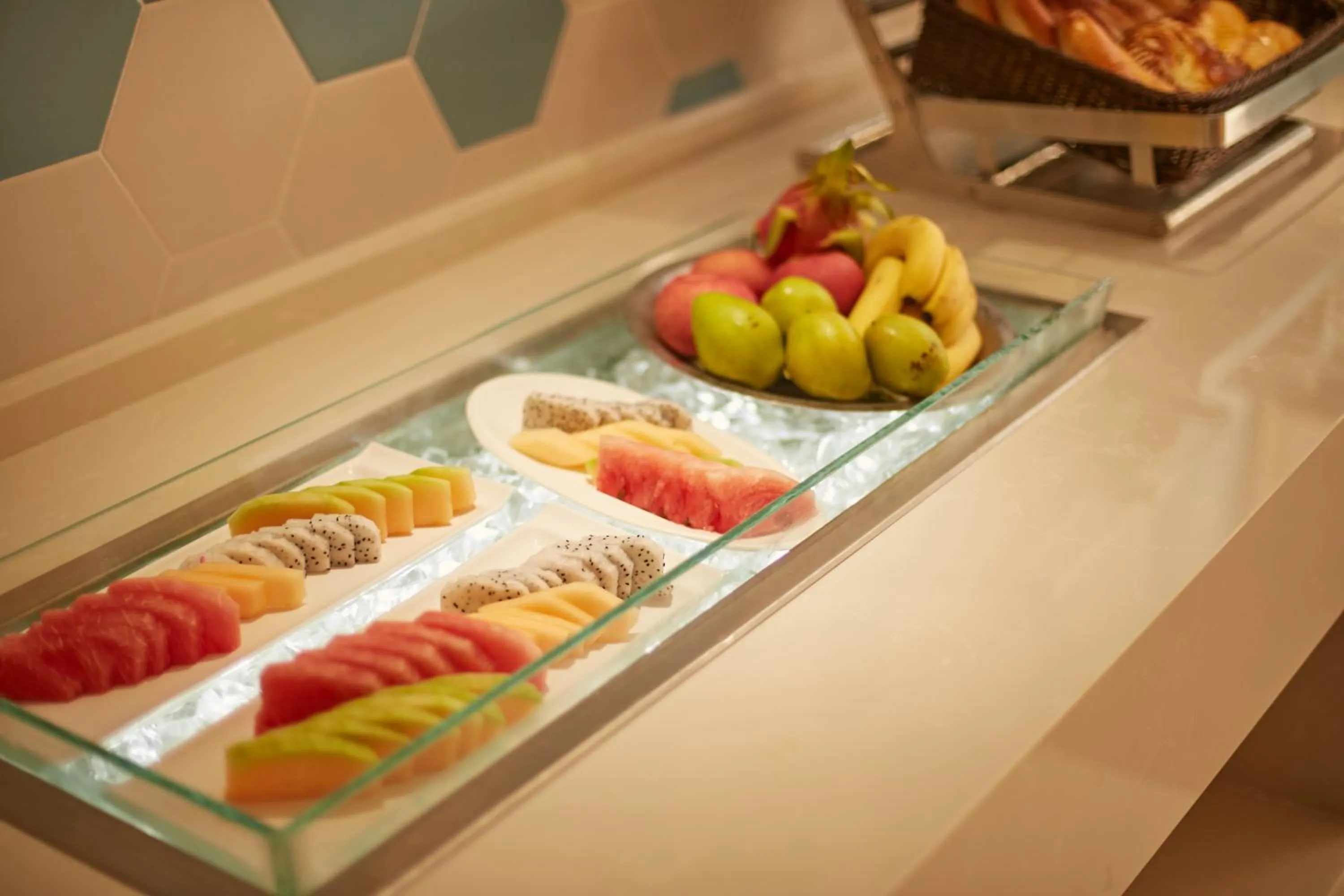 Breakfast in Holiday Inn Express Leshan City Square by IHG - High Speed Rail and Leshan Giant Buddha