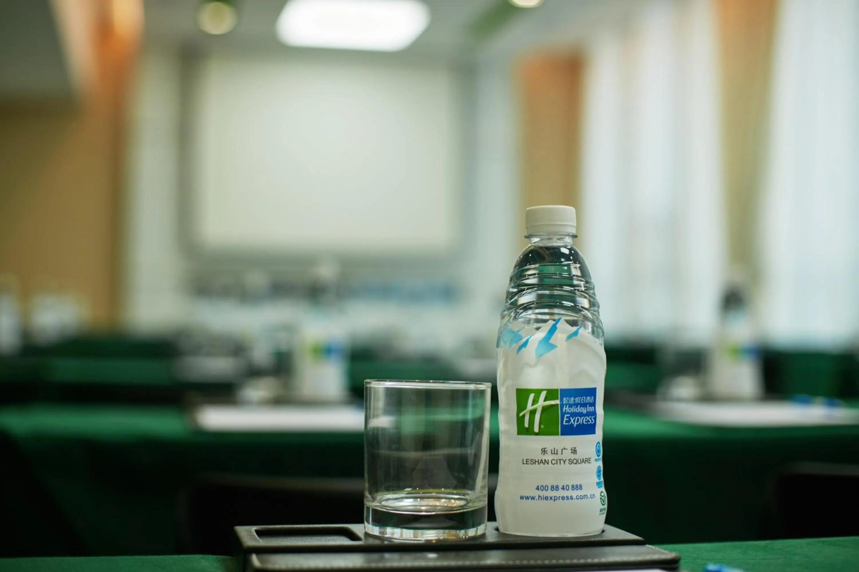 Meeting/conference room in Holiday Inn Express Leshan City Square by IHG - High Speed Rail and Leshan Giant Buddha