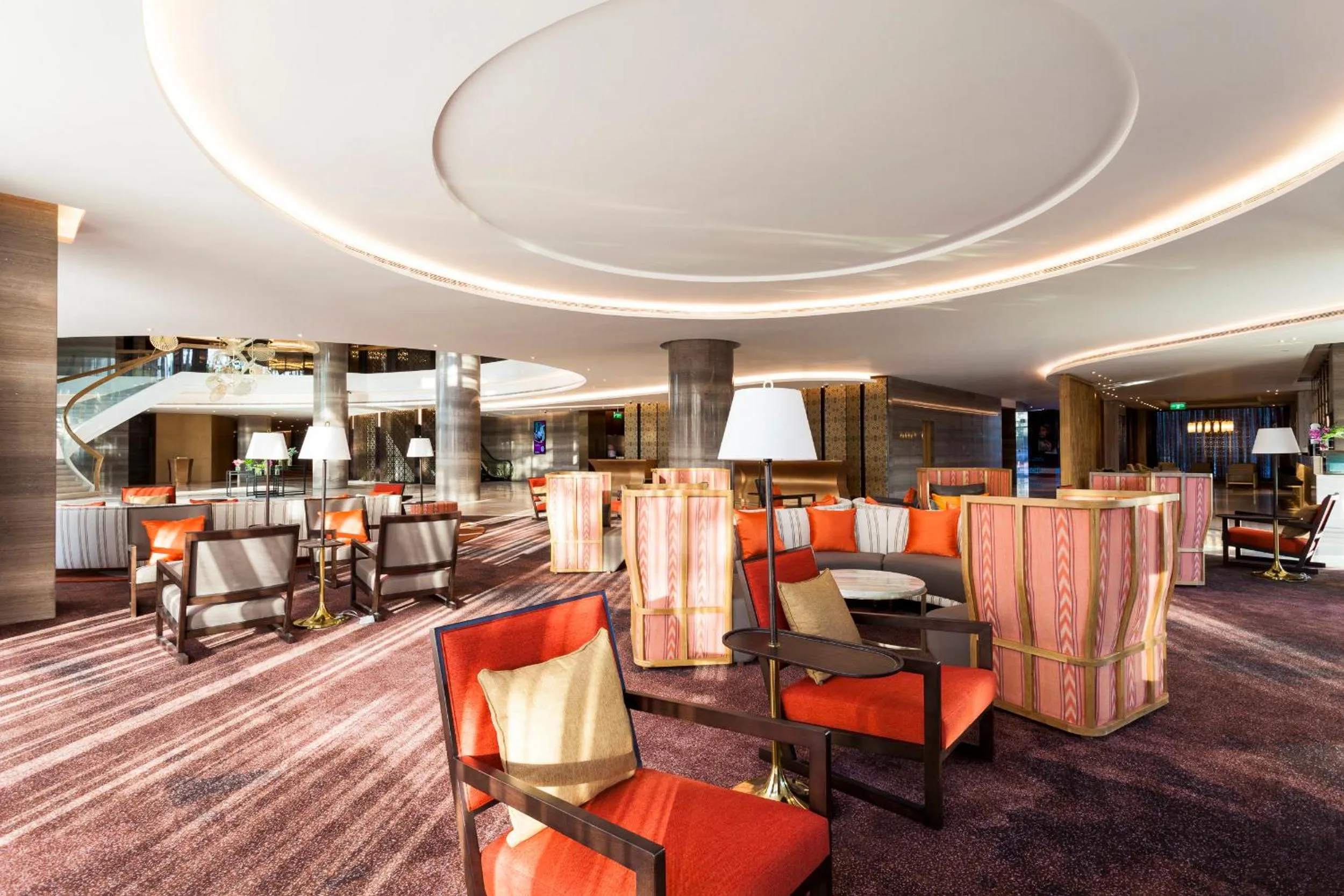 Lounge or bar in Crowne Plaza Vientiane by IHG