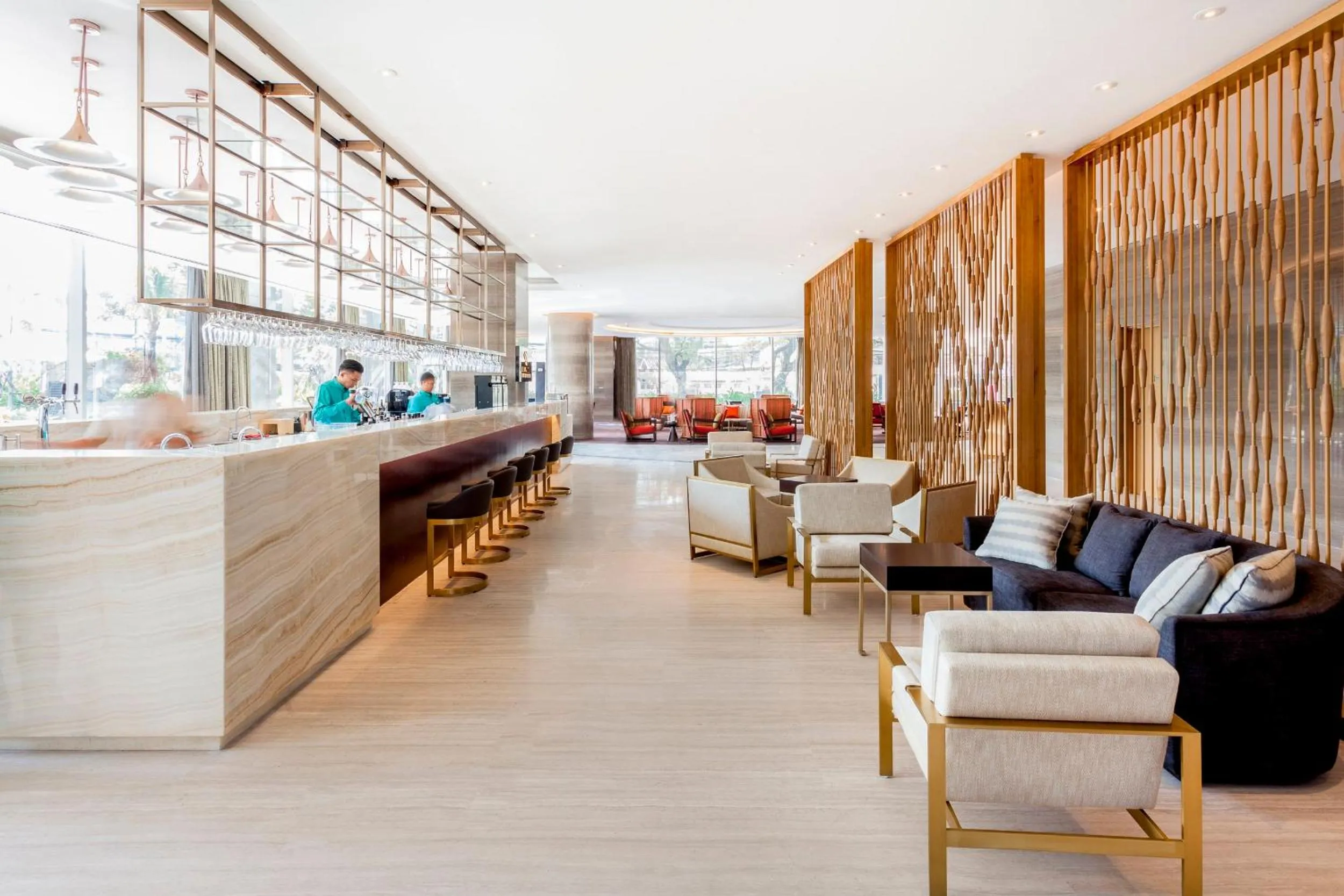 Lounge or bar in Crowne Plaza Vientiane by IHG