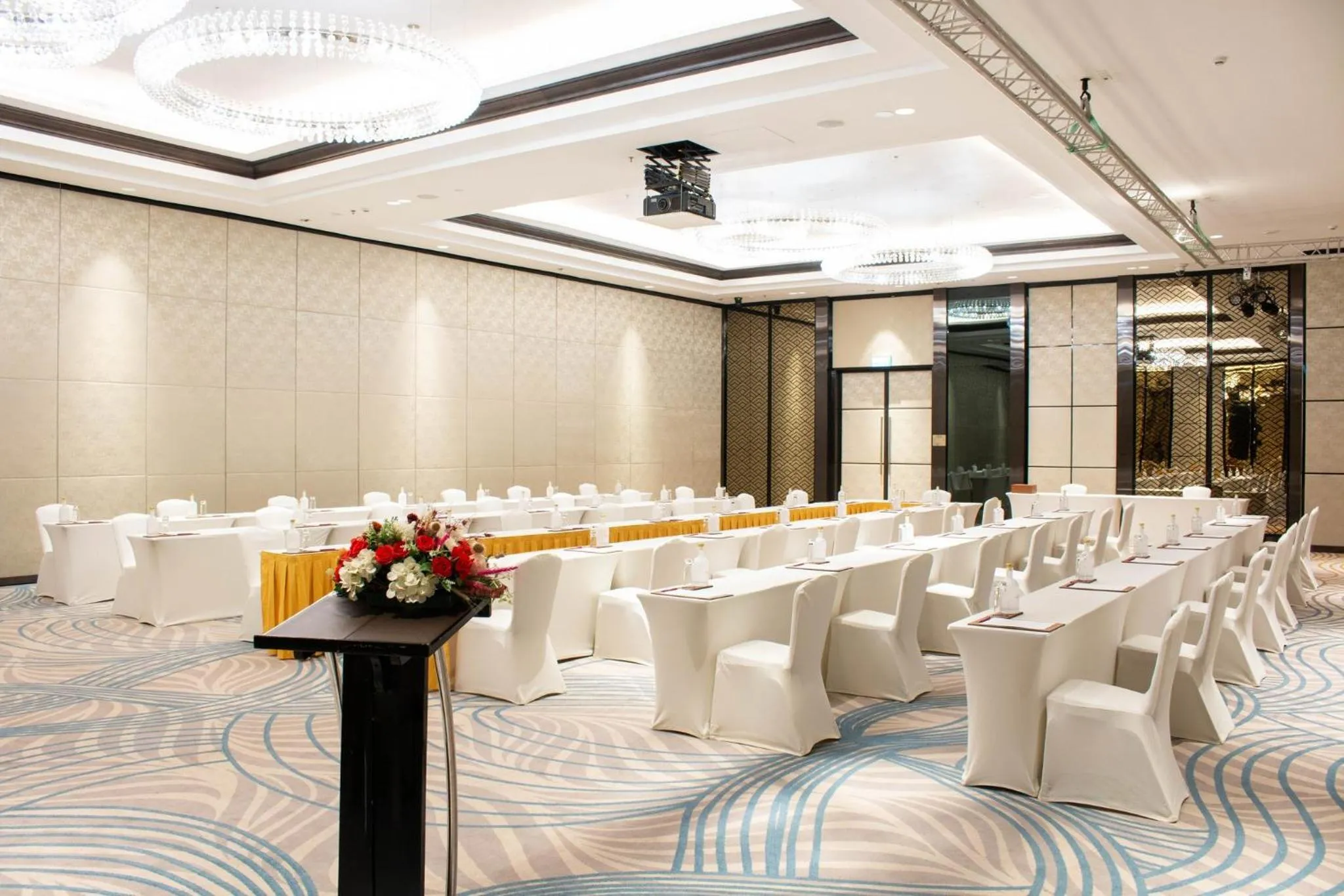 Banquet/Function facilities in Crowne Plaza Vientiane by IHG