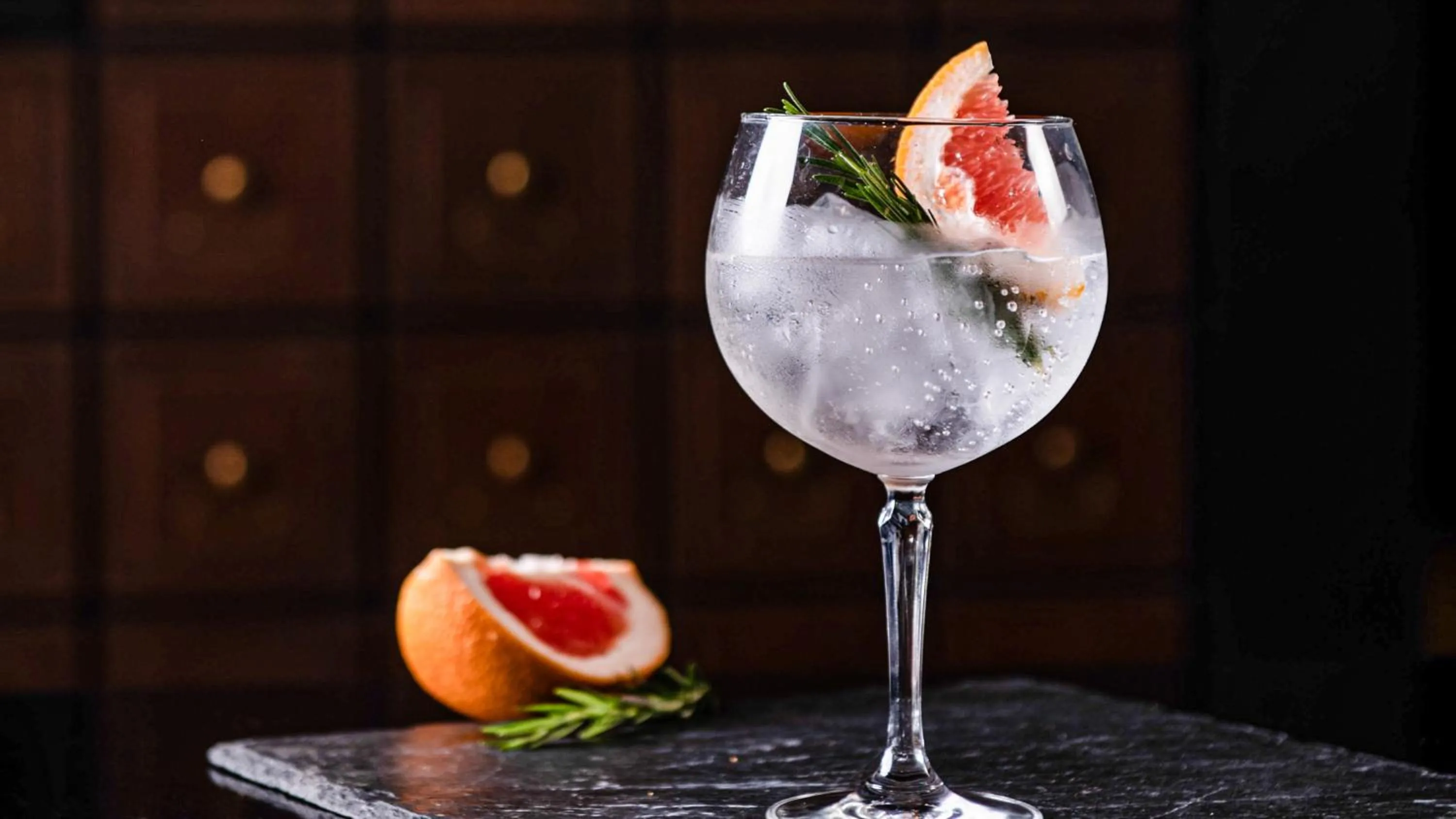 Restaurant/places to eat in Crowne Plaza Vientiane by IHG