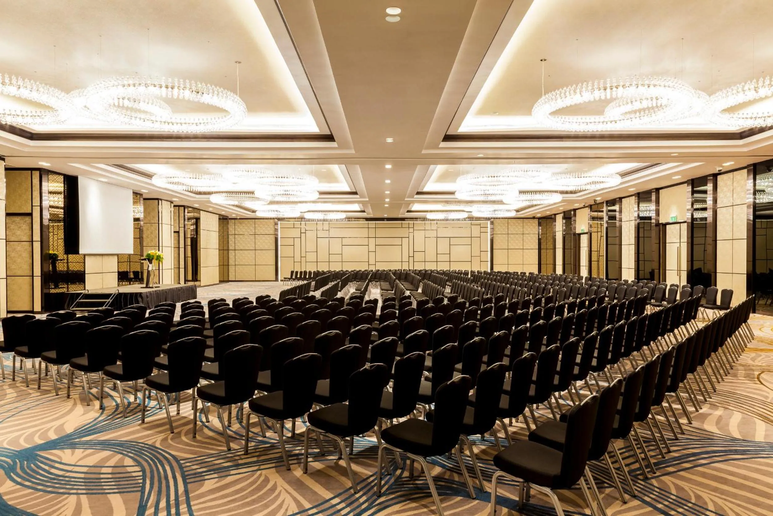 Banquet/Function facilities in Crowne Plaza Vientiane by IHG