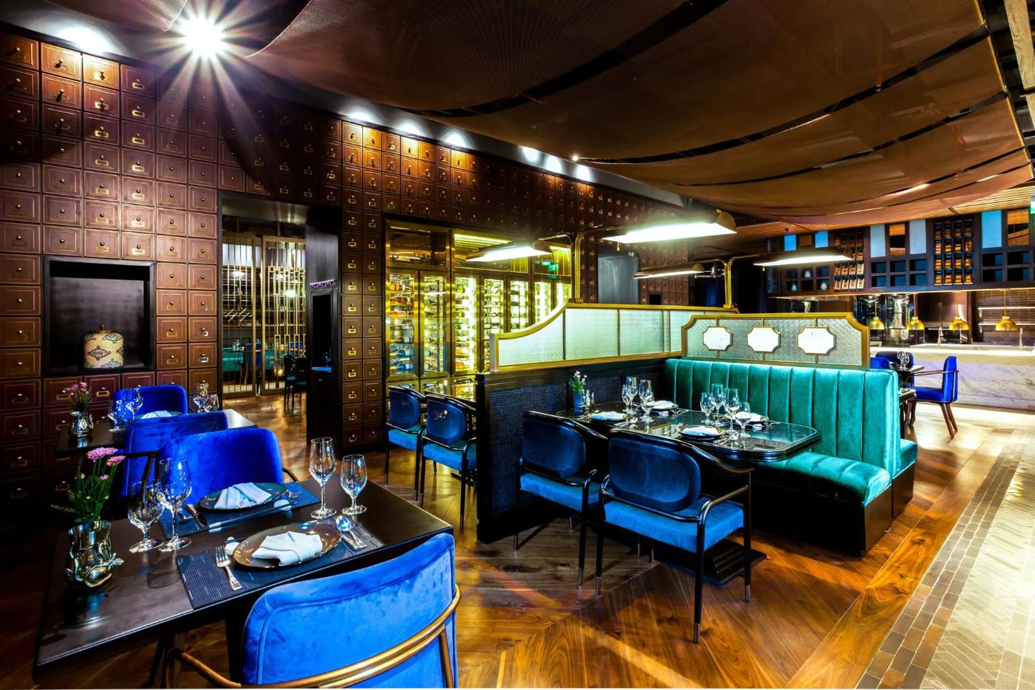 Restaurant/places to eat in Crowne Plaza Vientiane by IHG