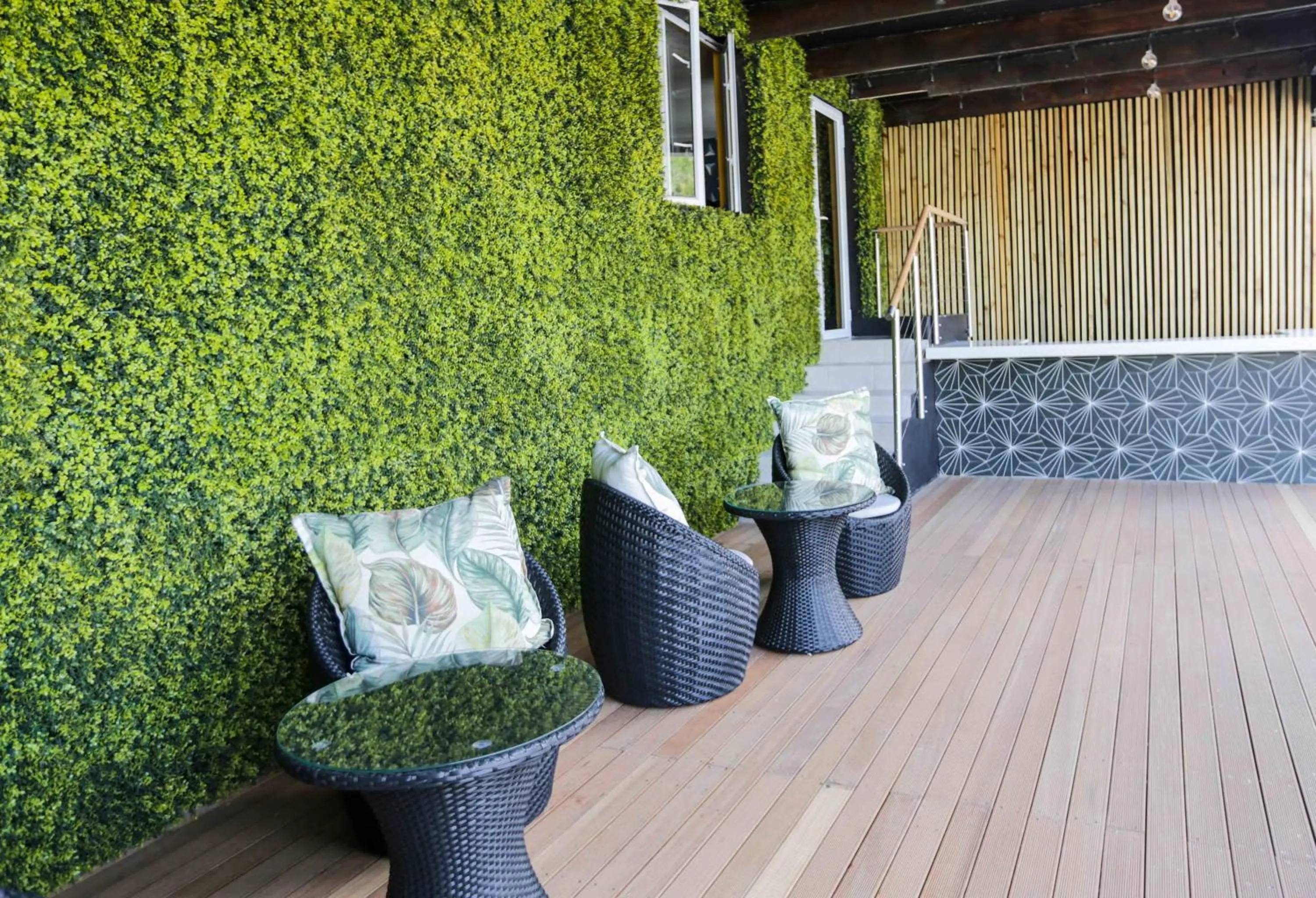 Patio in New National Hotel and Conference