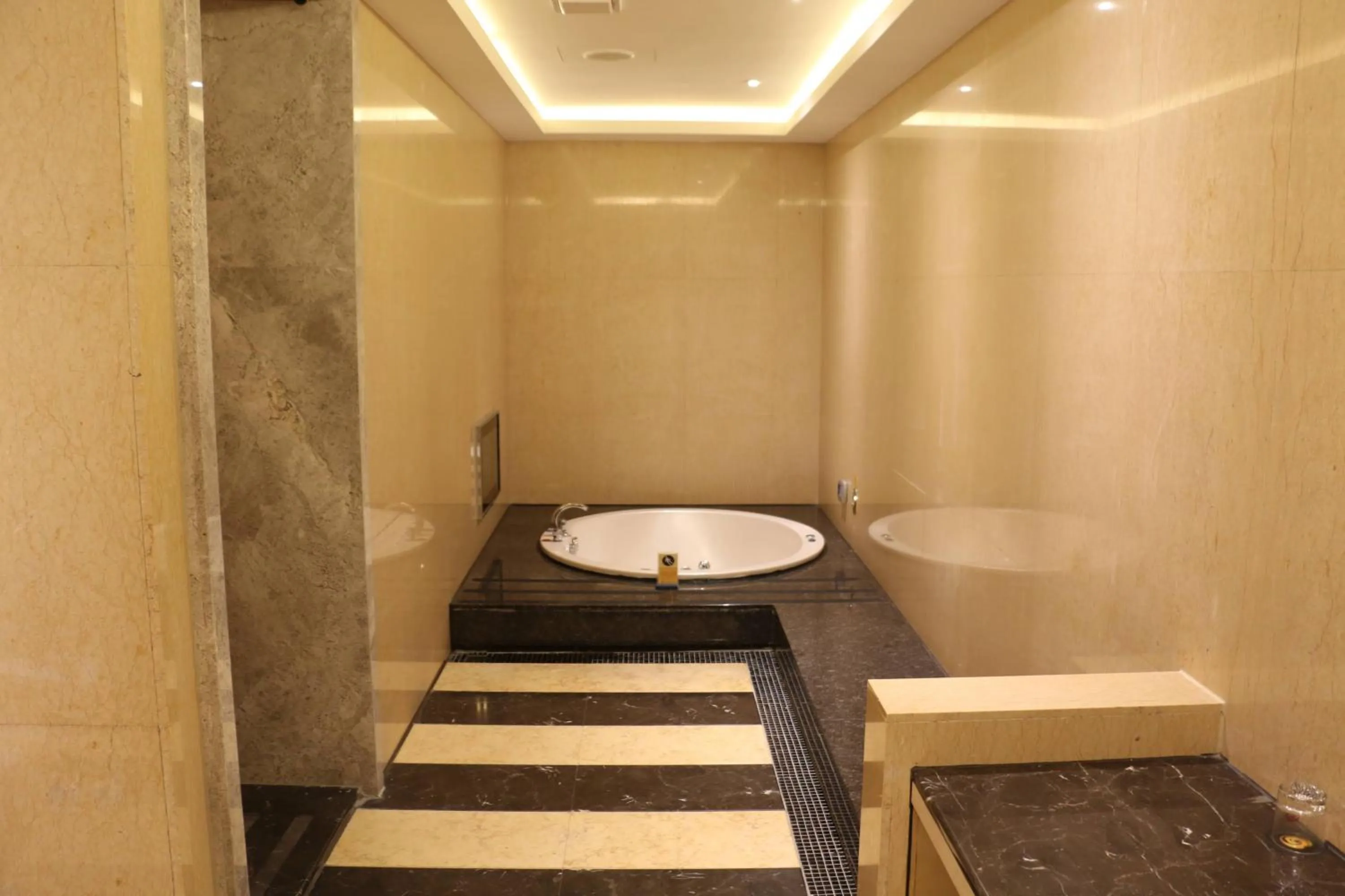 Bathroom in Merry Day Motel Zhonghe Branch