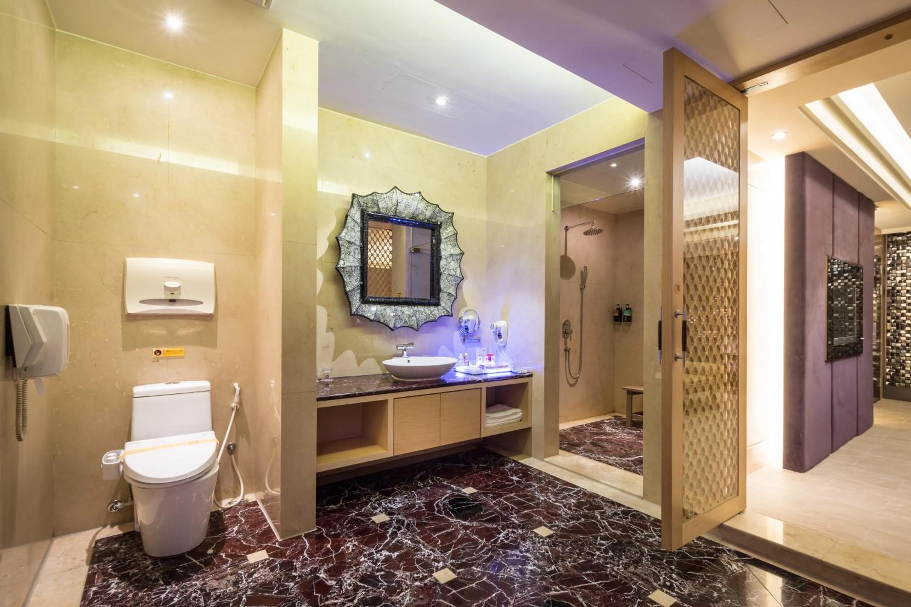 Shower in Merry Day Motel Zhonghe Branch