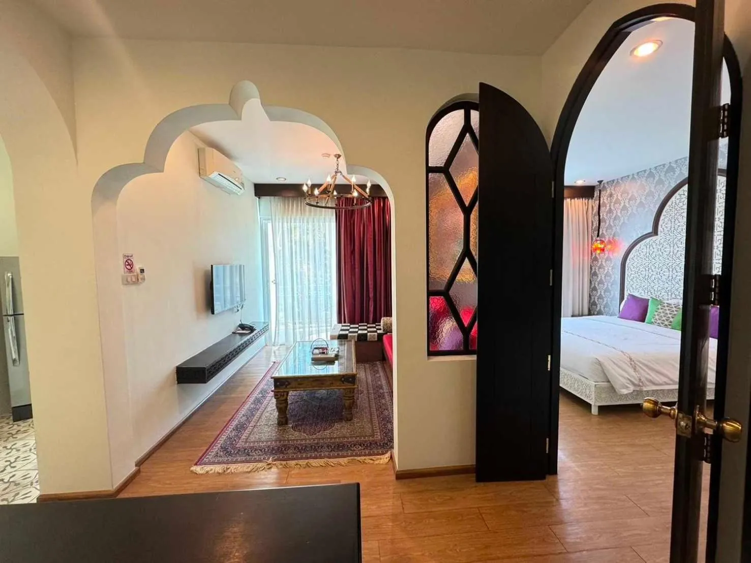 Bedroom, Bed in The Grand Morocc Hotel