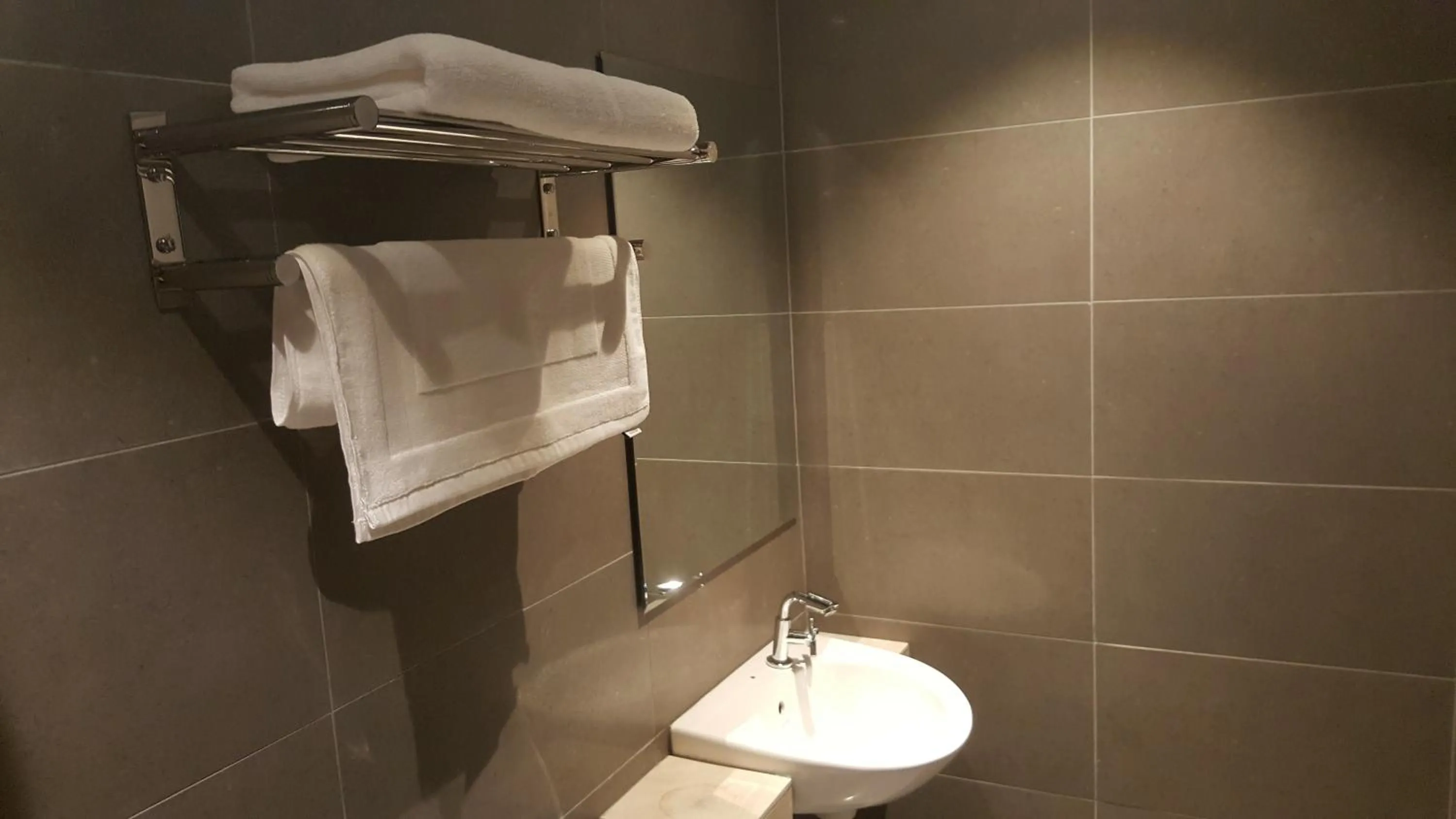 Toilet in 9 Square Hotel - Seri Kembangan