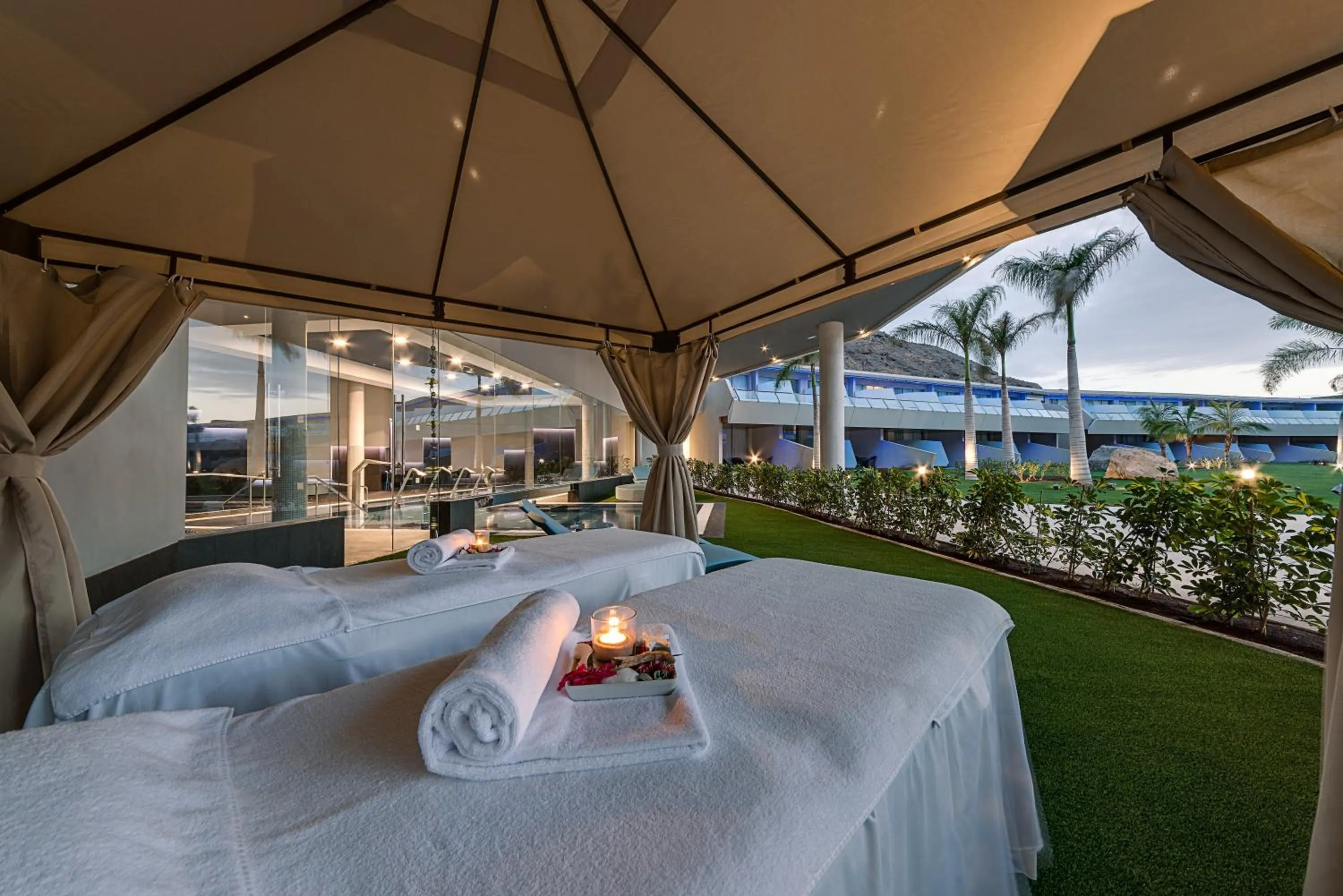 Massage in Radisson Blu Resort & Spa, Gran Canaria Mogan