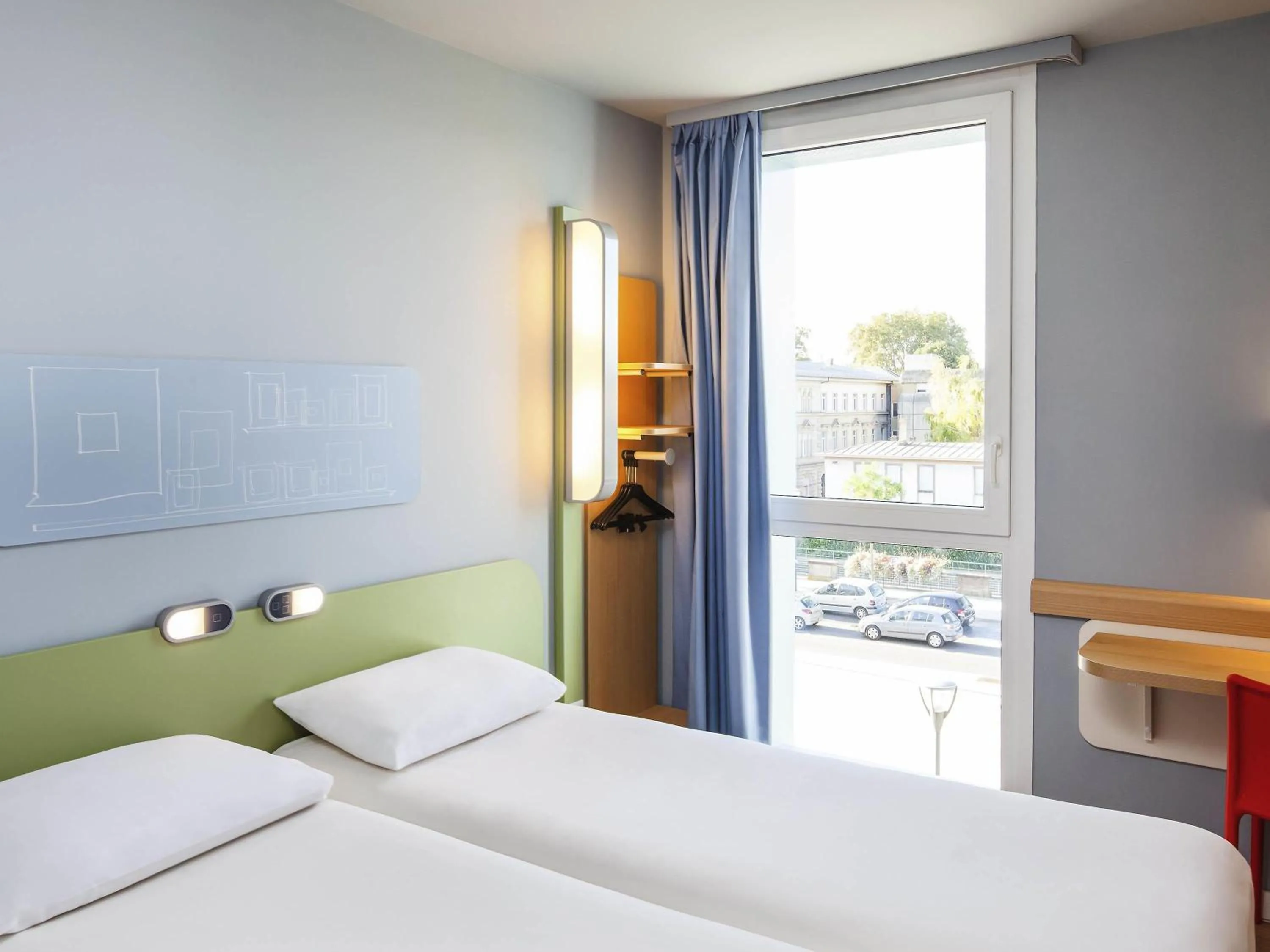 Bedroom, Bed in Ibis Budget Mulhouse Centre Gare