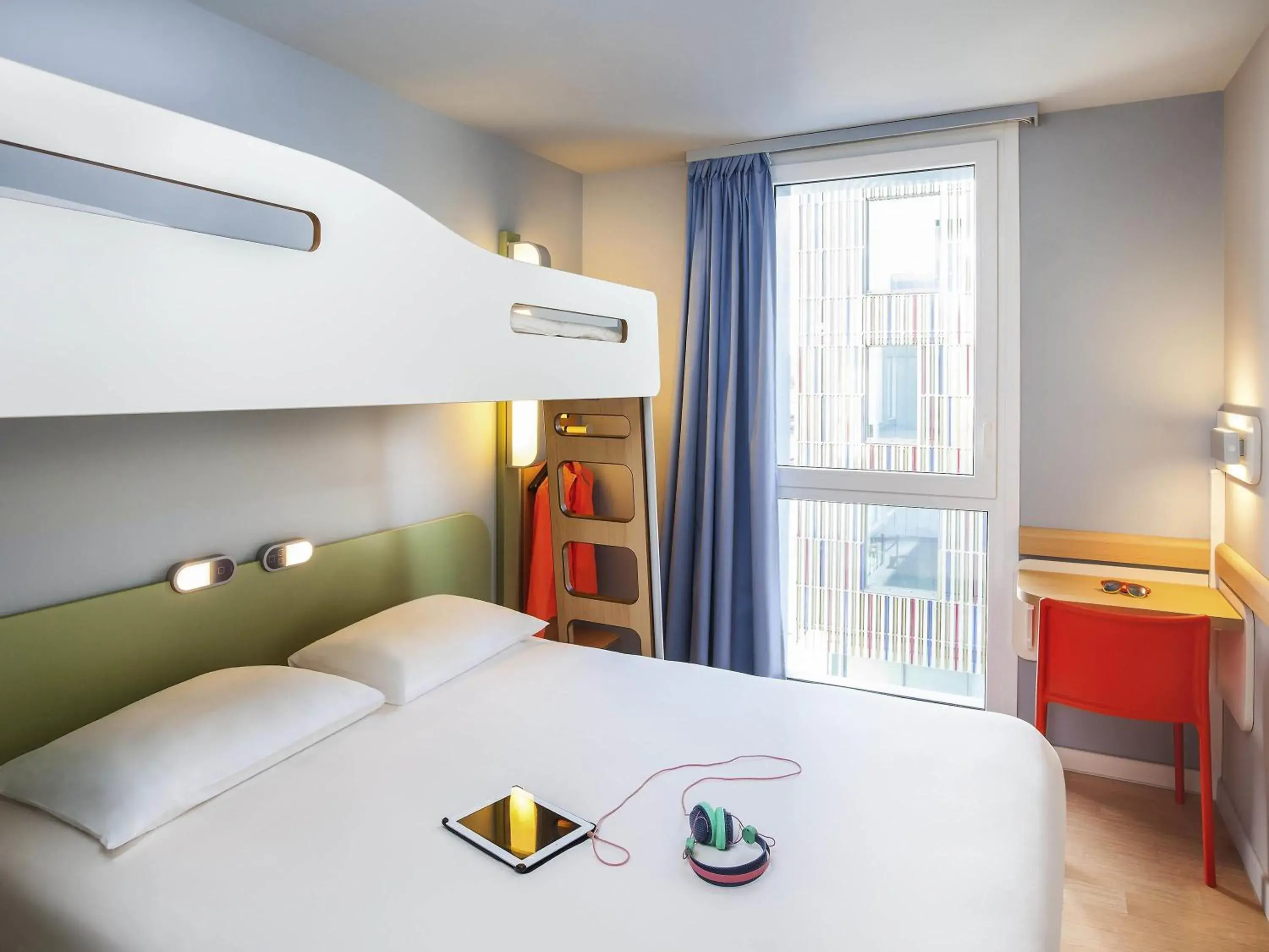 Double Room with Bunk Bed in Ibis Budget Mulhouse Centre Gare Double Room with Bunk Bed in Ibis Budget Mulhouse Centre Gare