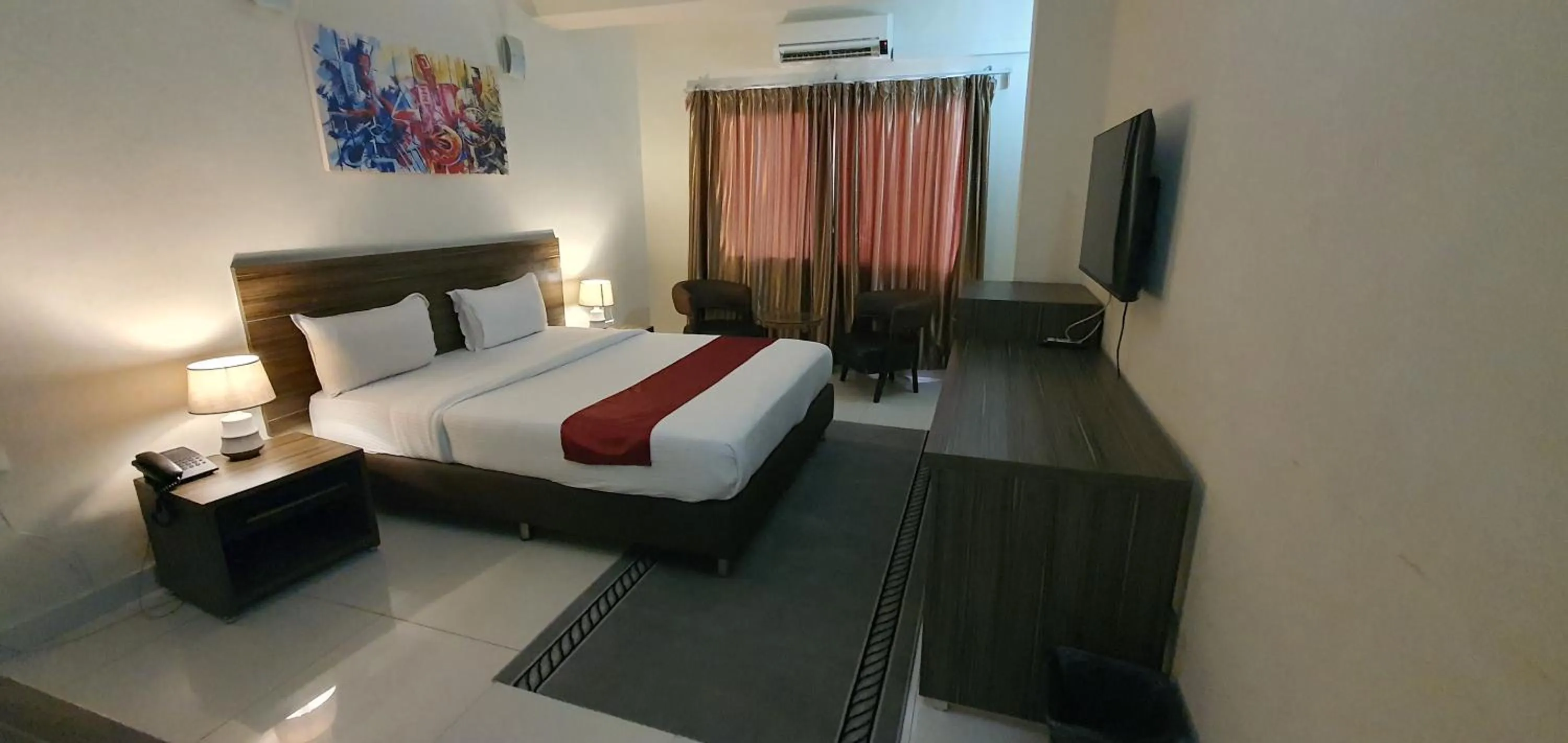 Bedroom, Bed in Hotel Belle Vie