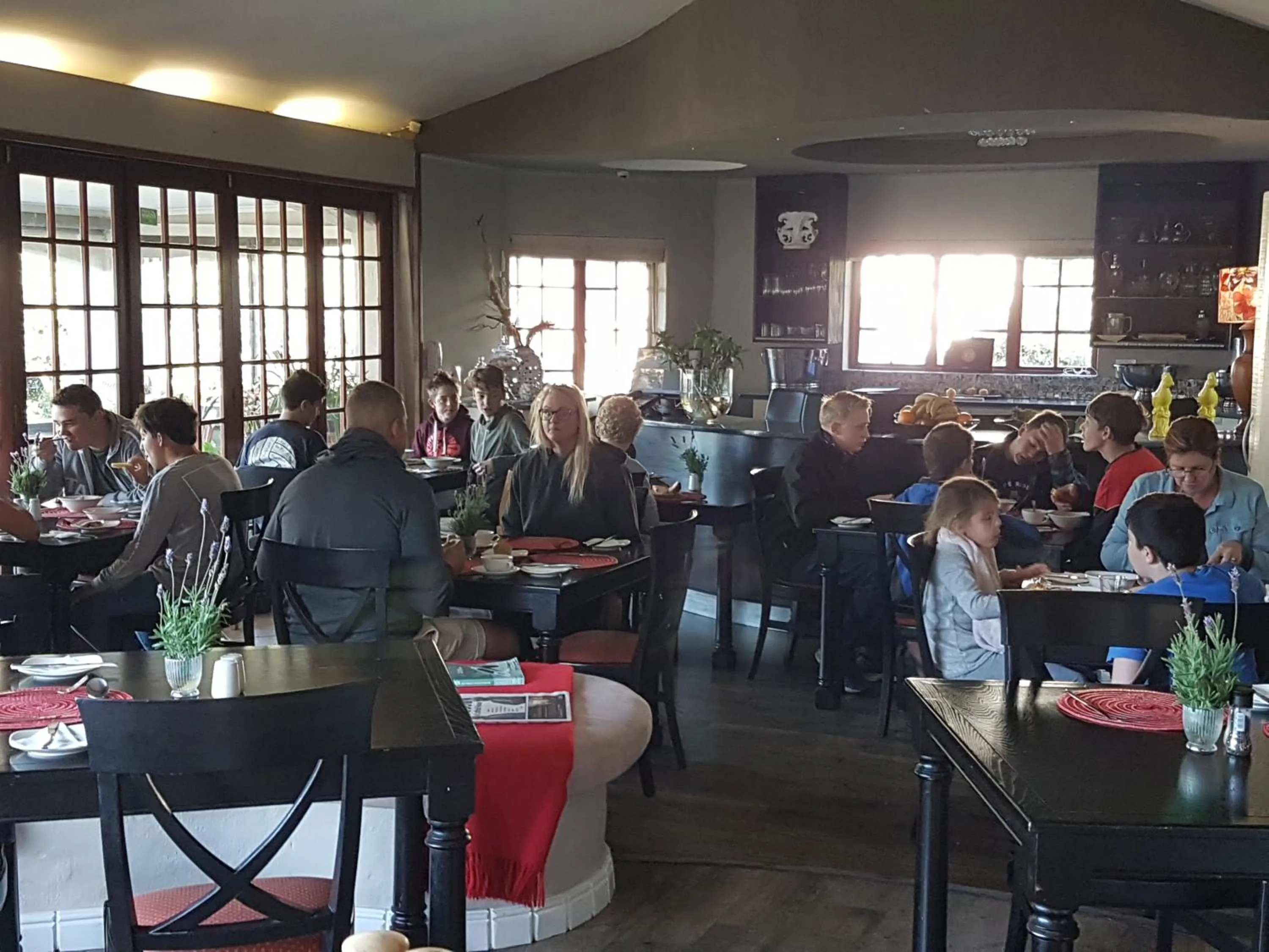 Buffet breakfast in Victorskloof Lodge