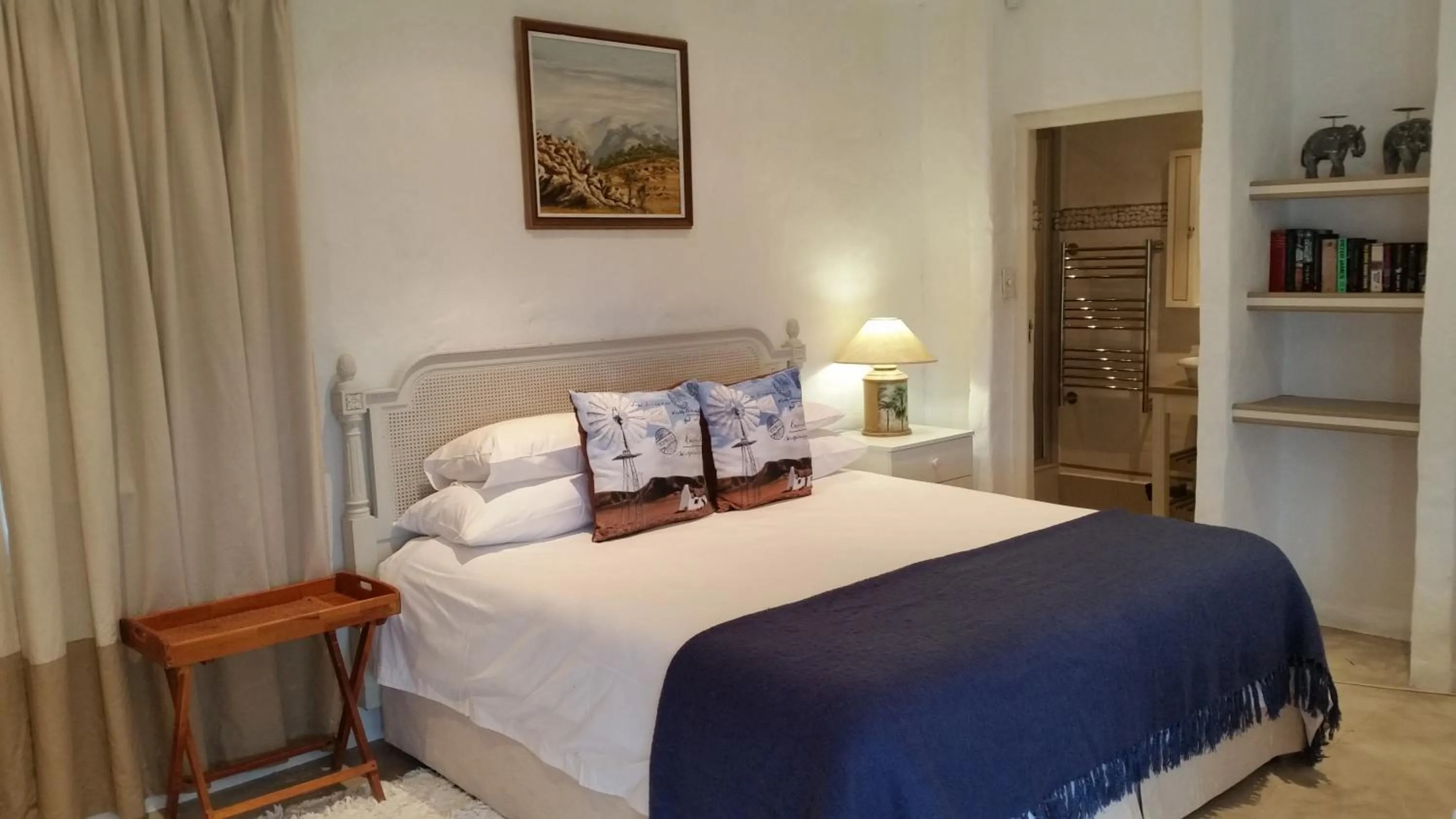 Photo of the whole room in Victorskloof Lodge