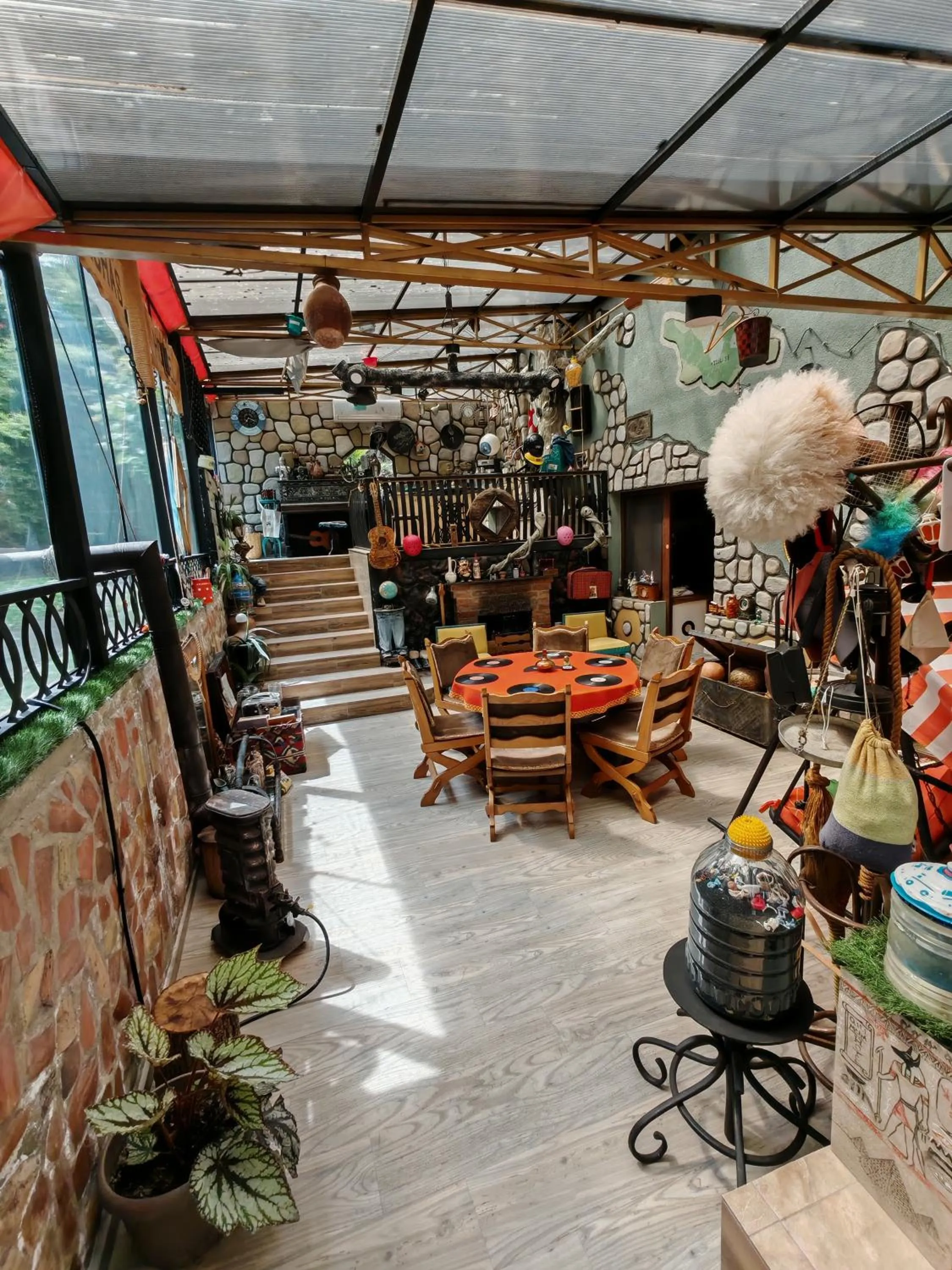 Restaurant/places to eat in Qilimcha's Guesthouse-Art Museum