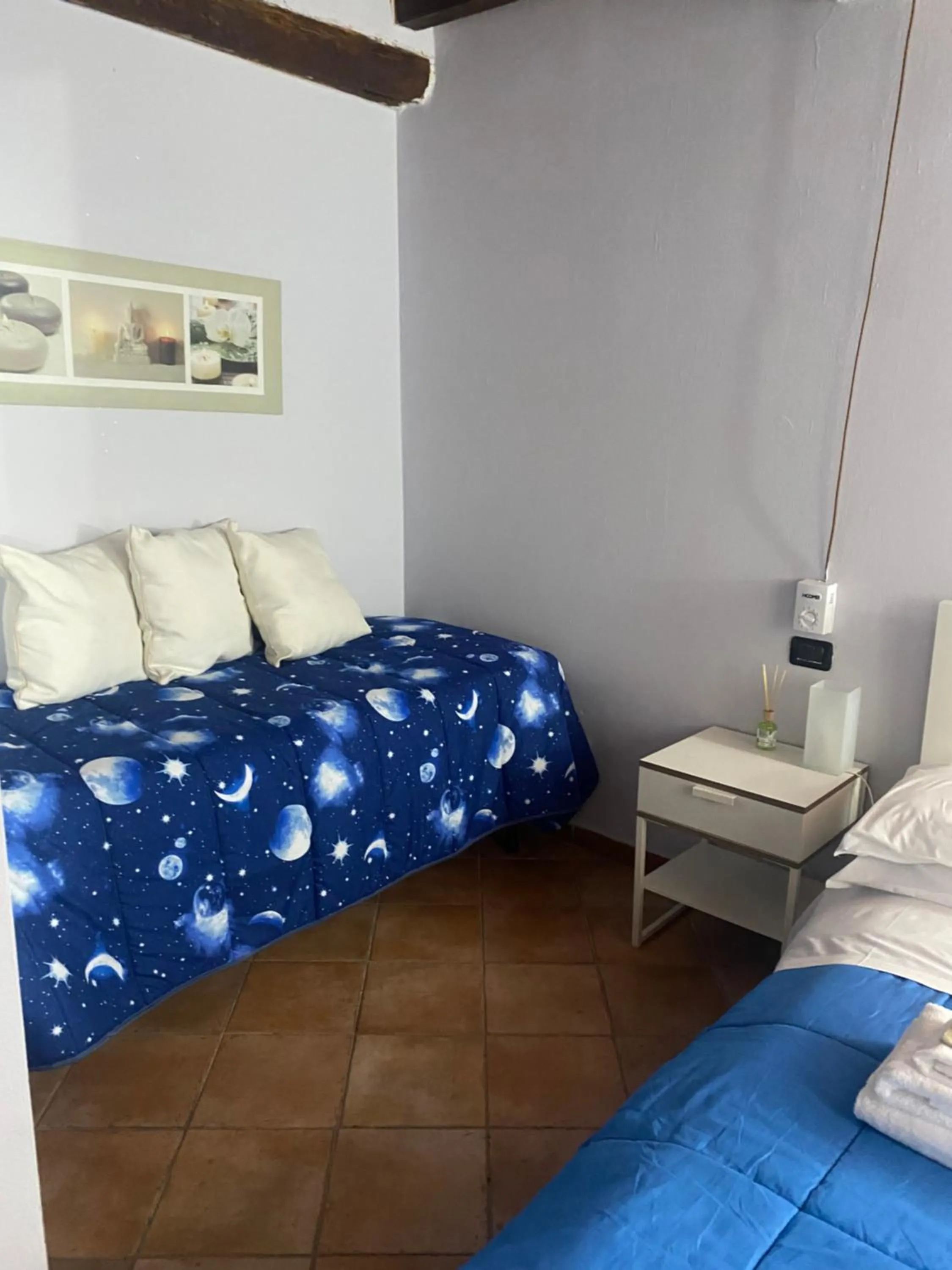 Bed in B&B Happiness in the Country