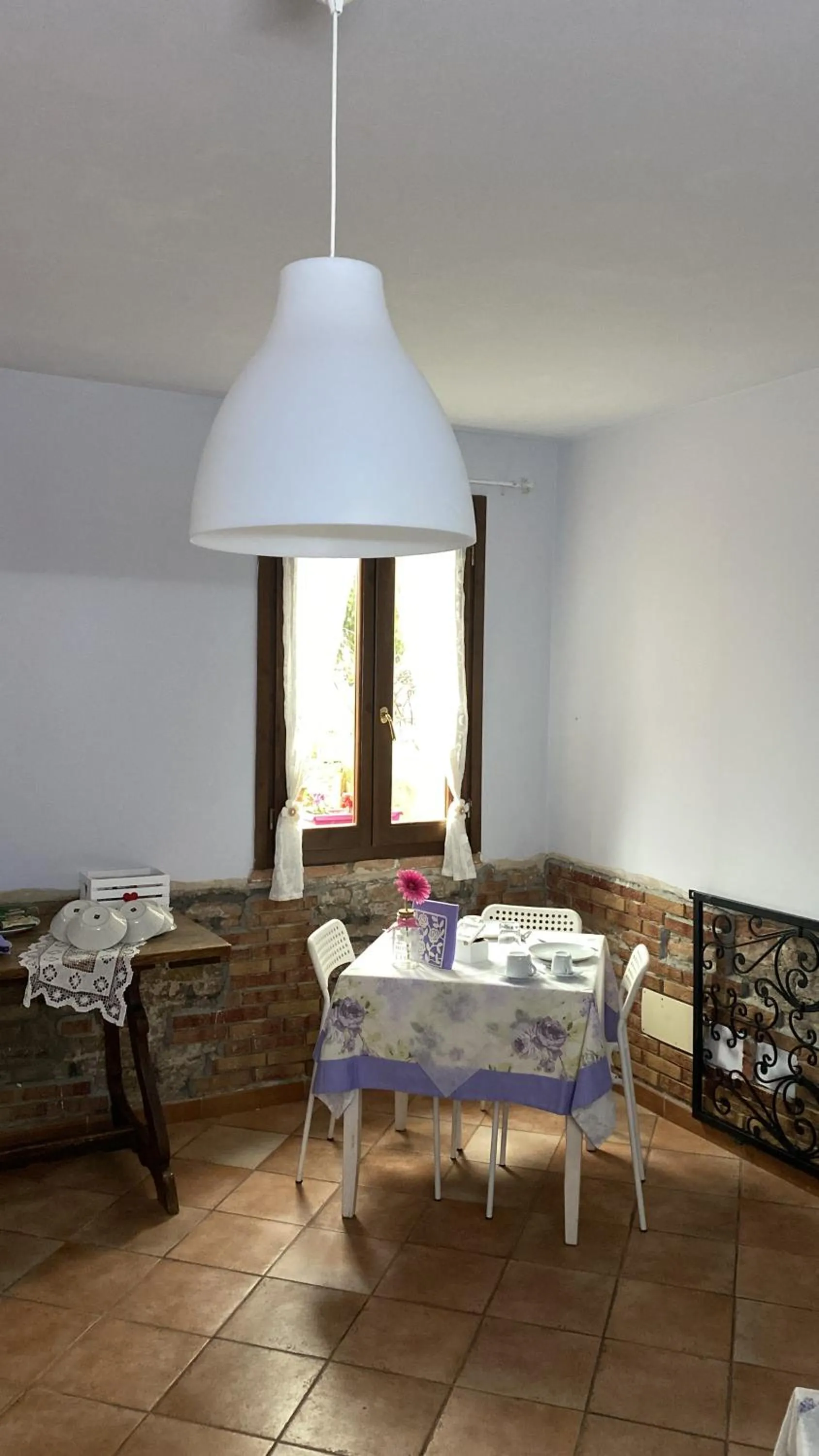 B&B Happiness in the Country