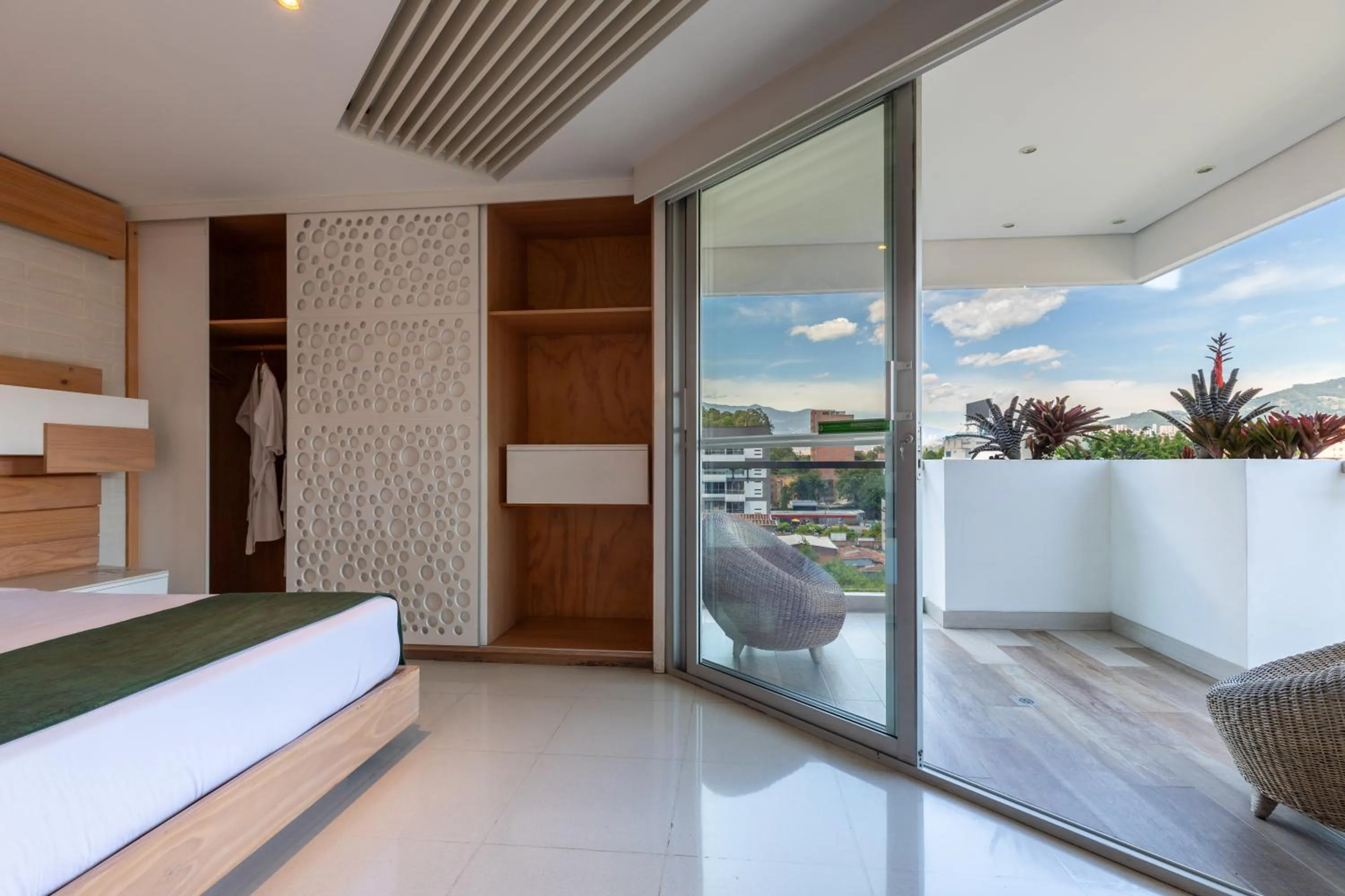 Balcony/Terrace, Bed in Terra Biohotel