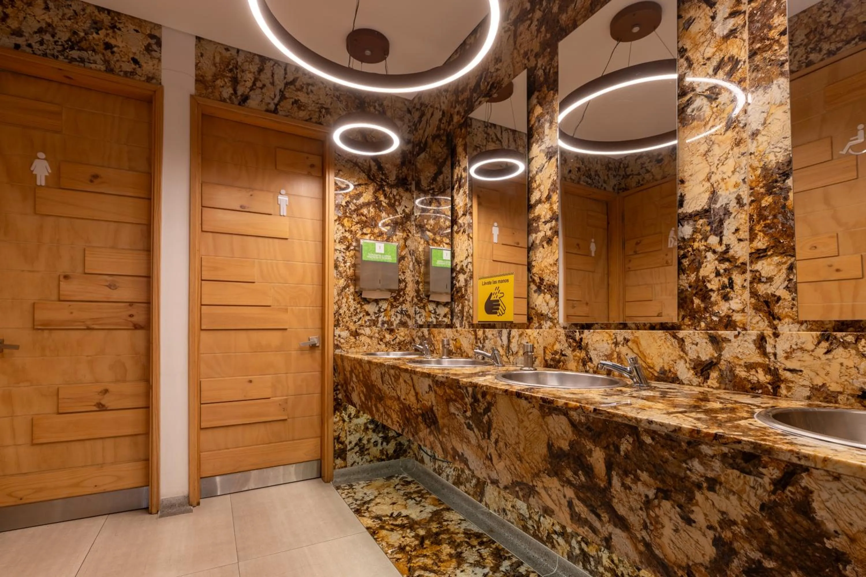 Bathroom in Terra Biohotel