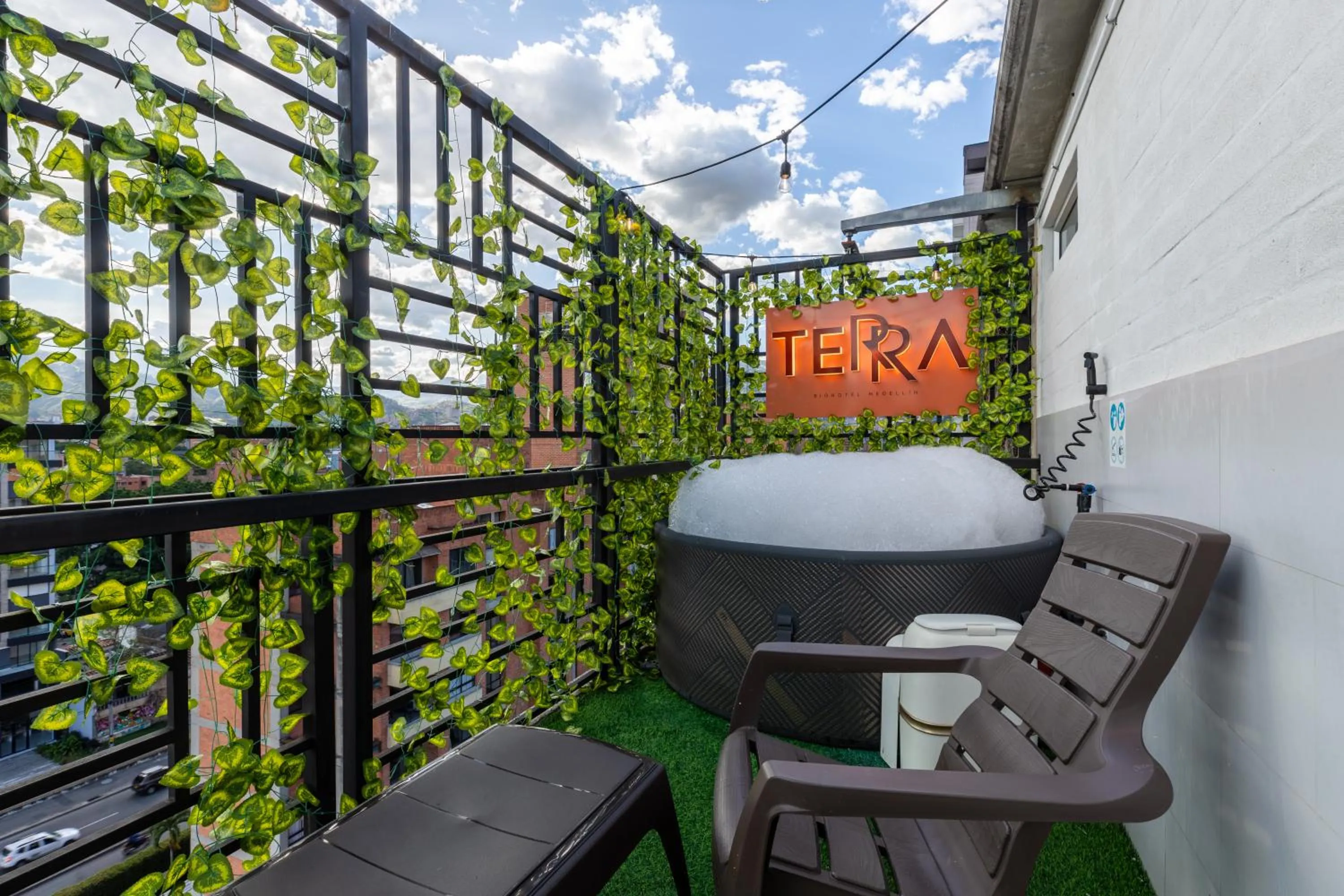 Hot Tub in Terra Biohotel