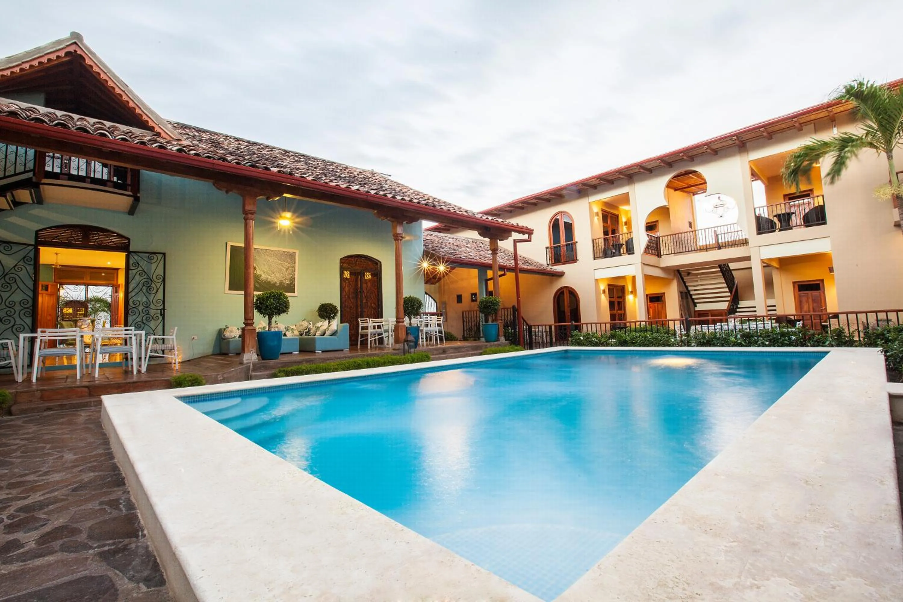 Pool view in Hotel Plaza Marbella Granada