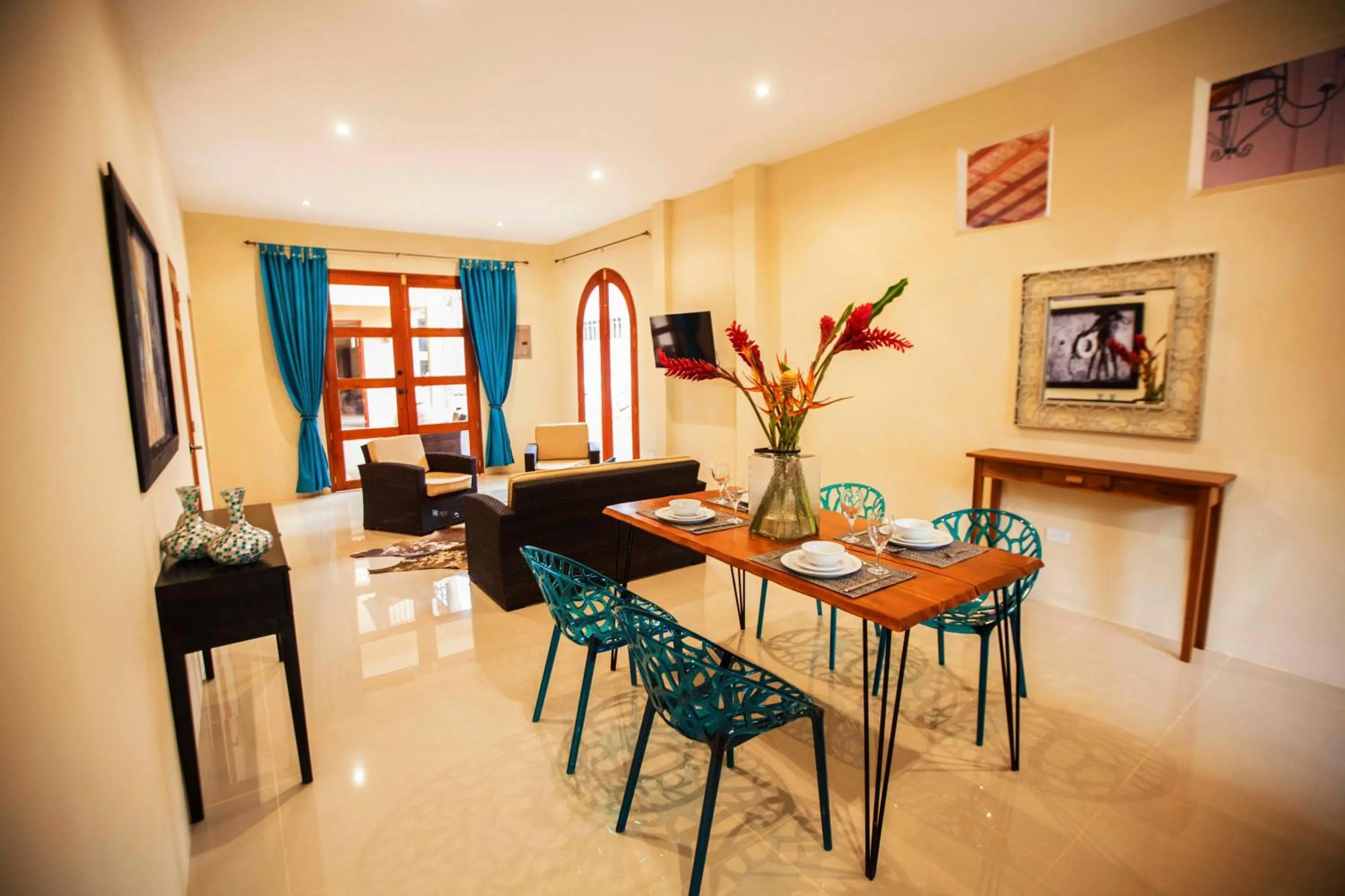 Living room in Hotel Plaza Marbella Granada