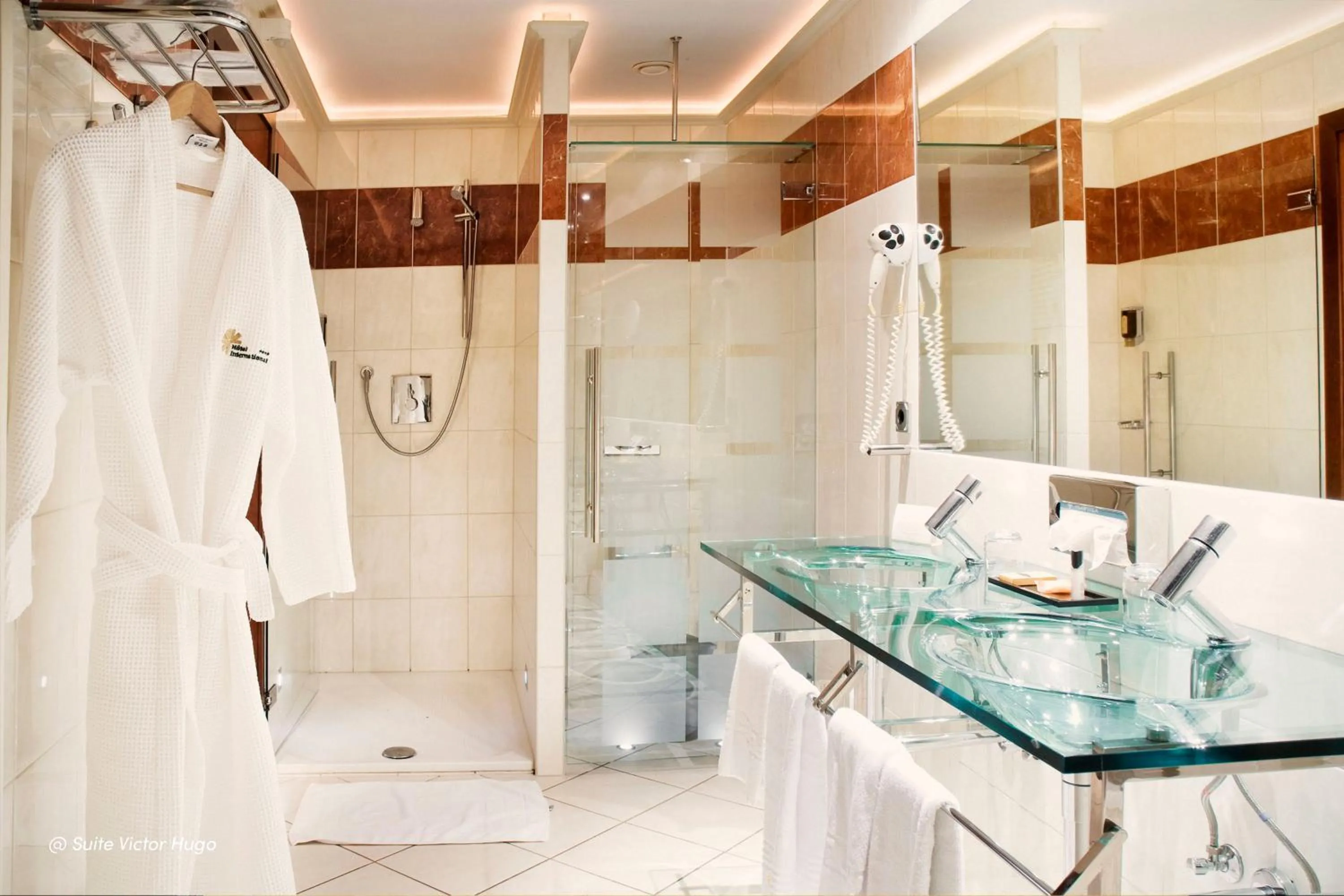 Shower in Koener Hotel & Spa