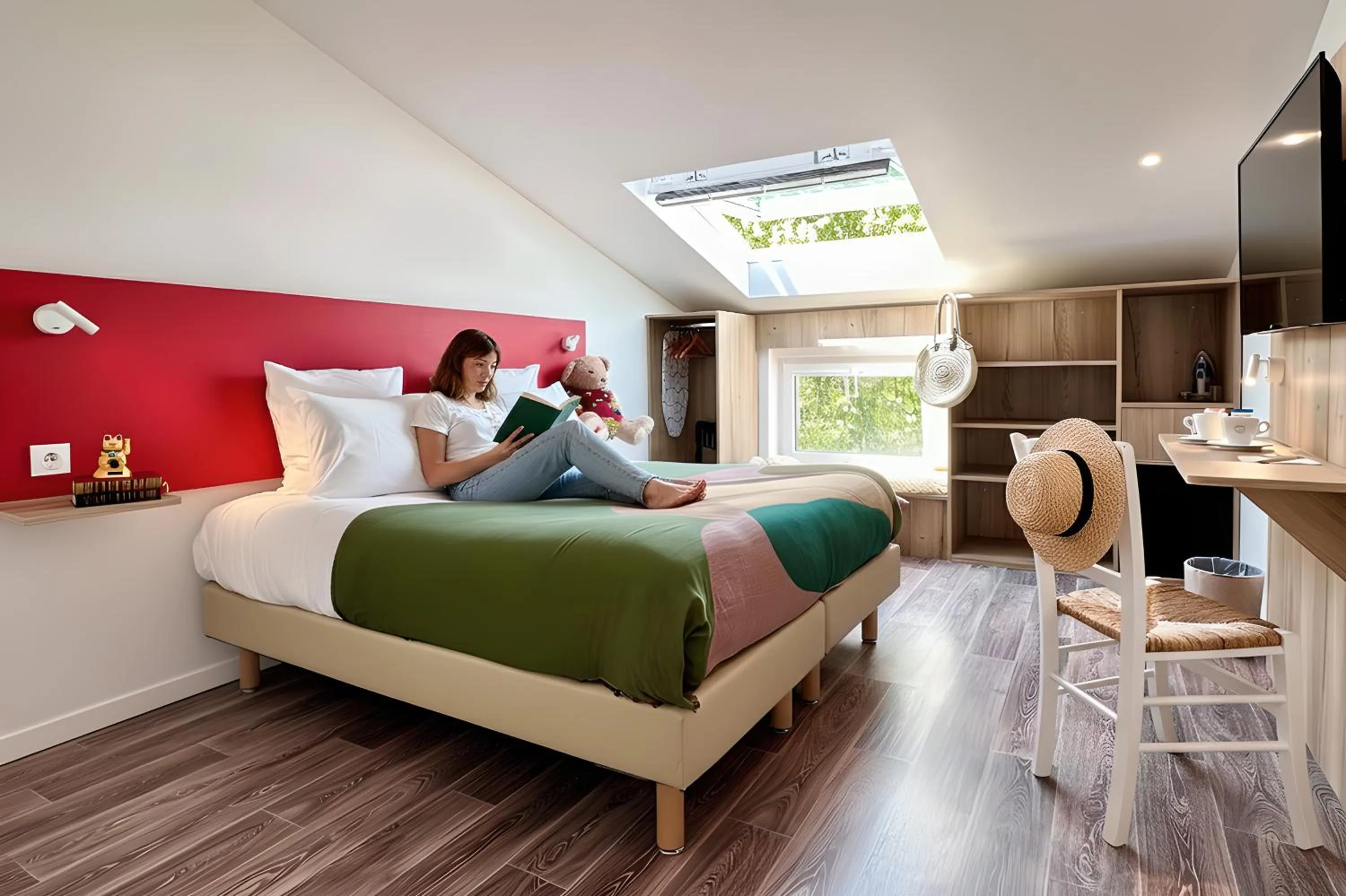 Bed in Hotel Le Provence - Restaurant Le Styx