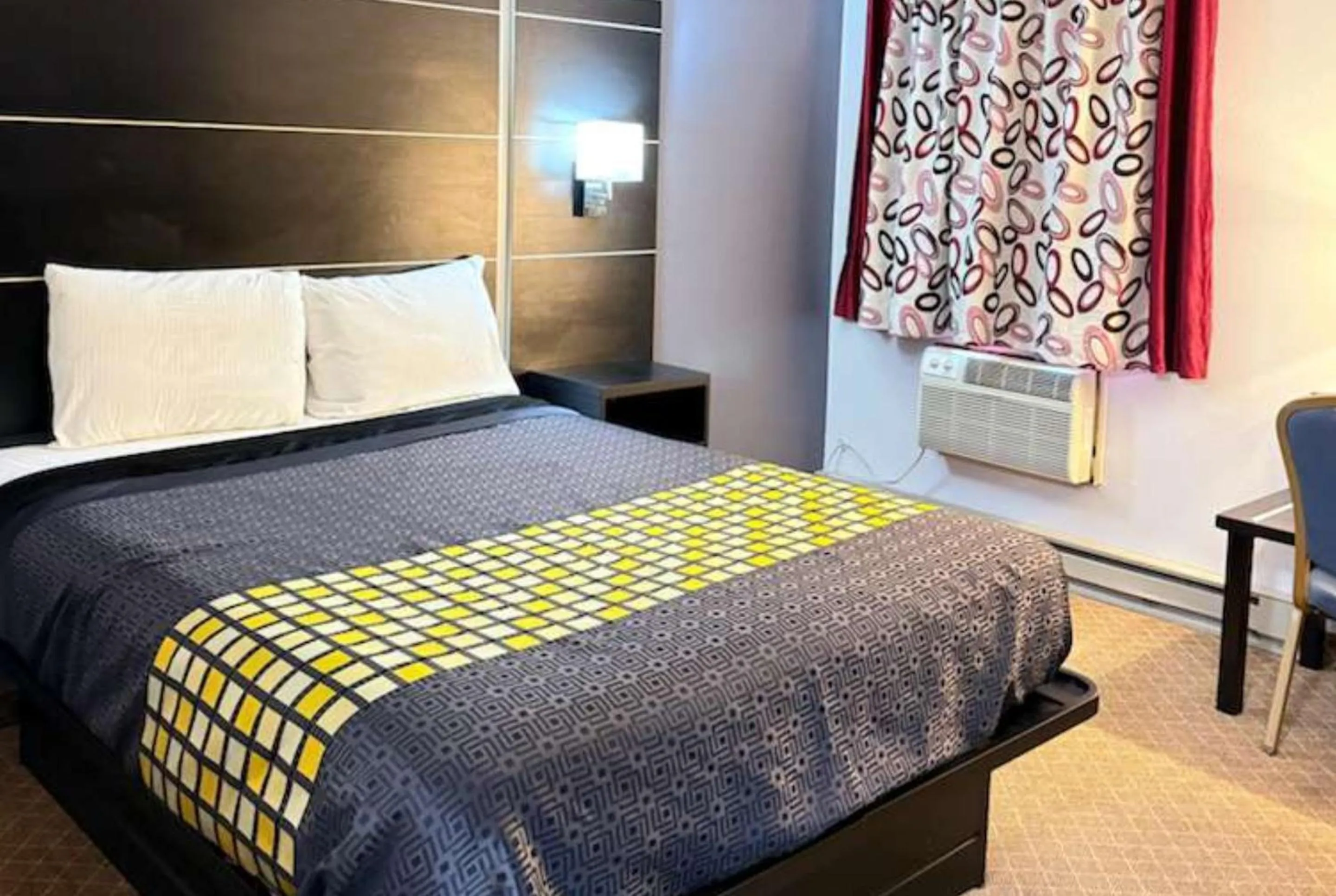 Photo of the whole room, Bed in Coratel Inn & Suites by Jasper Hastings