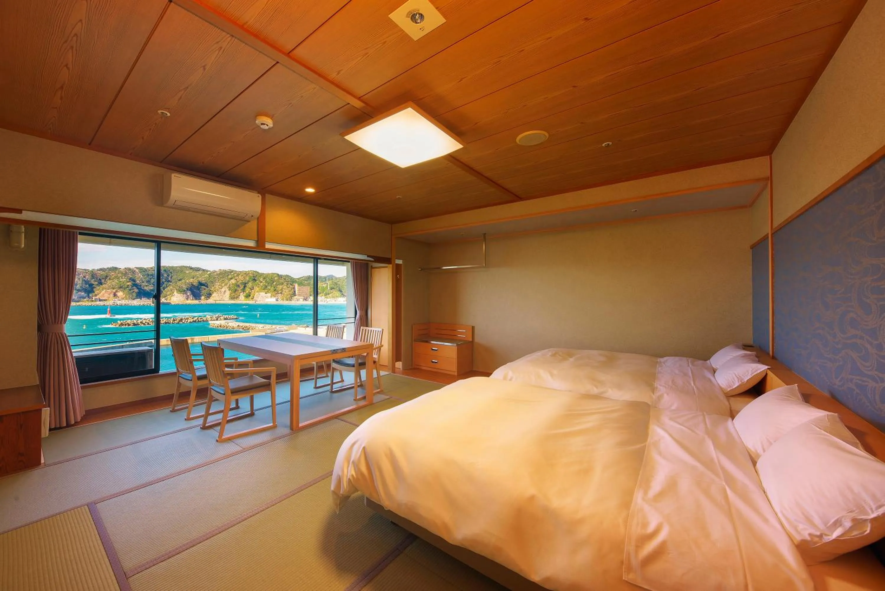 Photo of the whole room, Bed in Kichimu