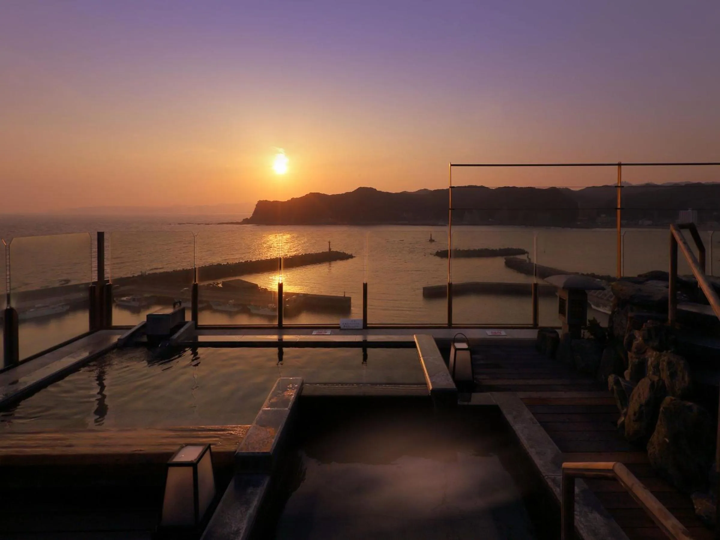 Hot Spring Bath in Kichimu