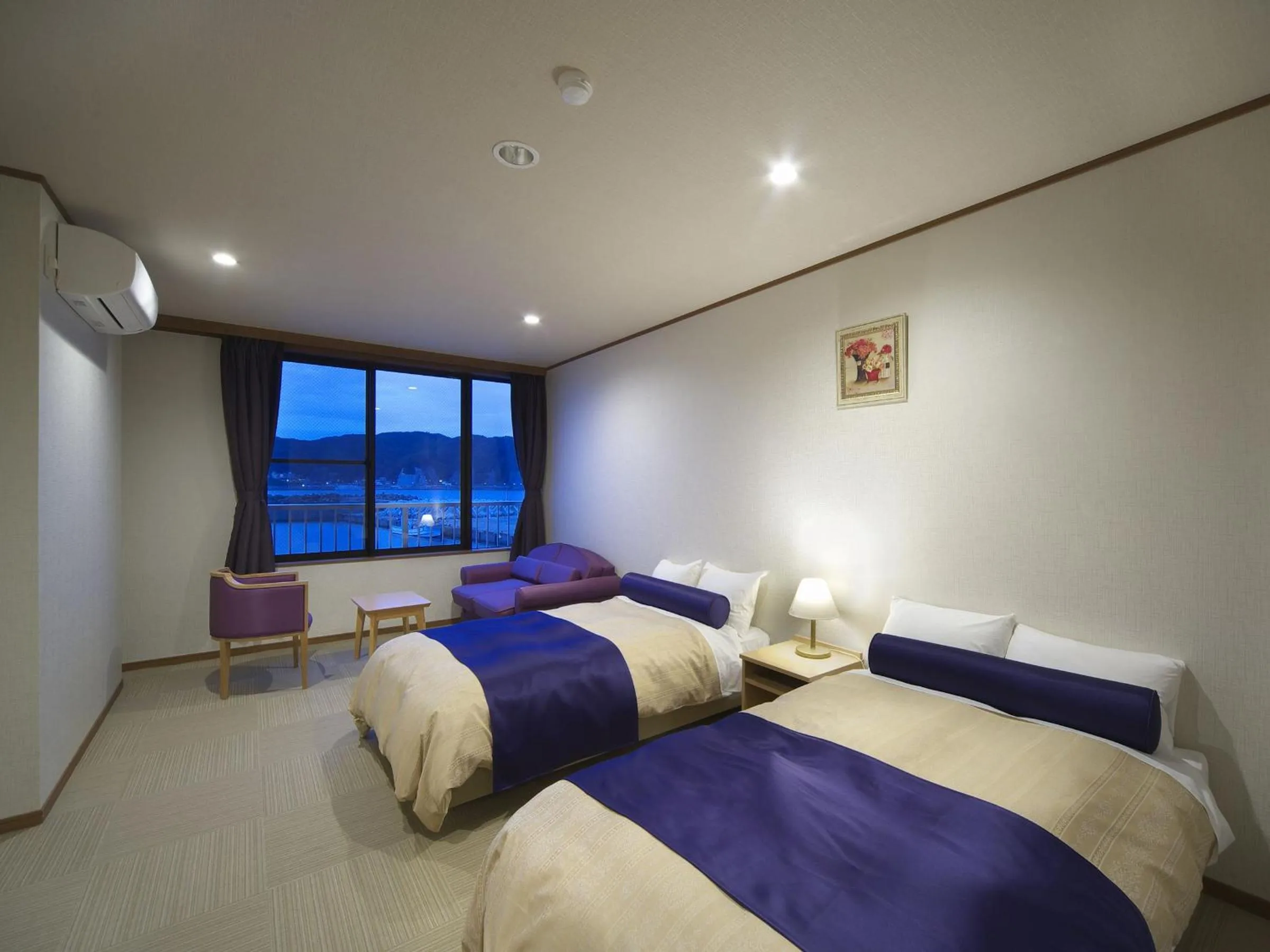 Photo of the whole room, Bed in Kichimu