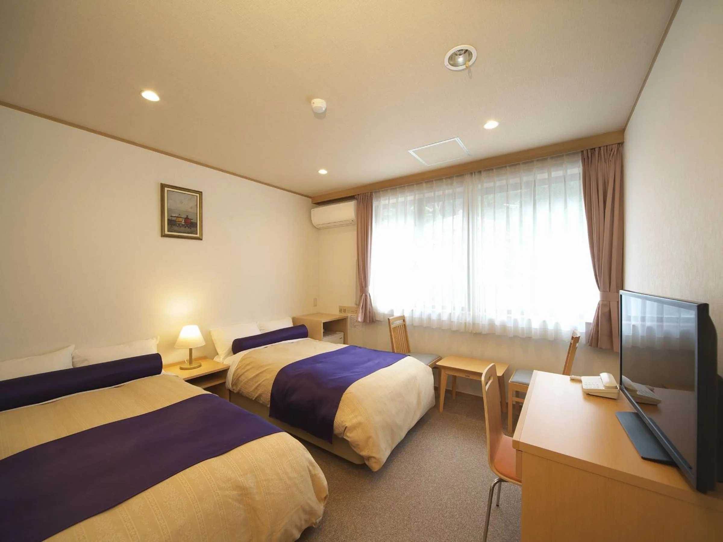 Photo of the whole room, Bed in Kichimu