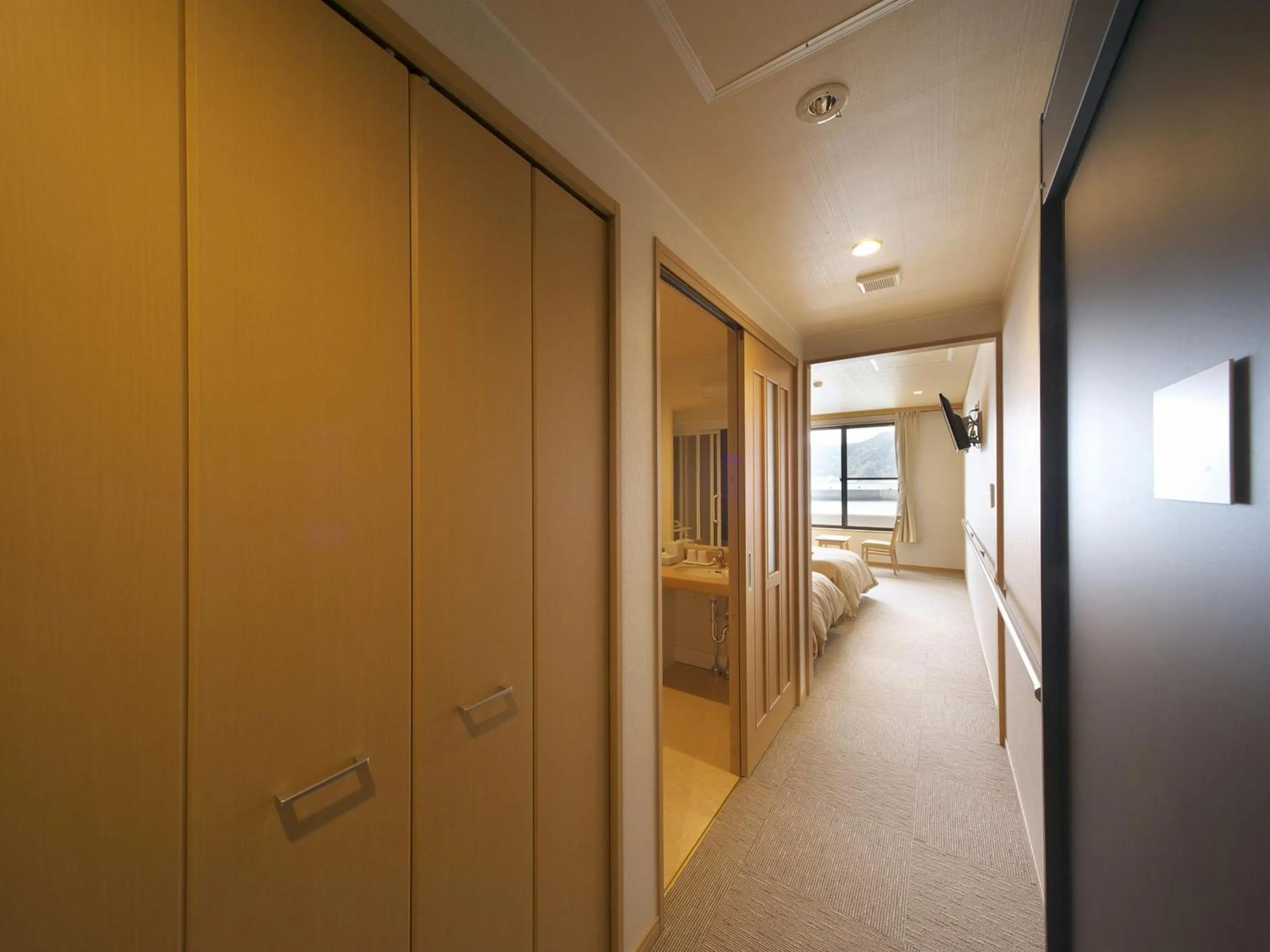 Photo of the whole room, Bed in Kichimu