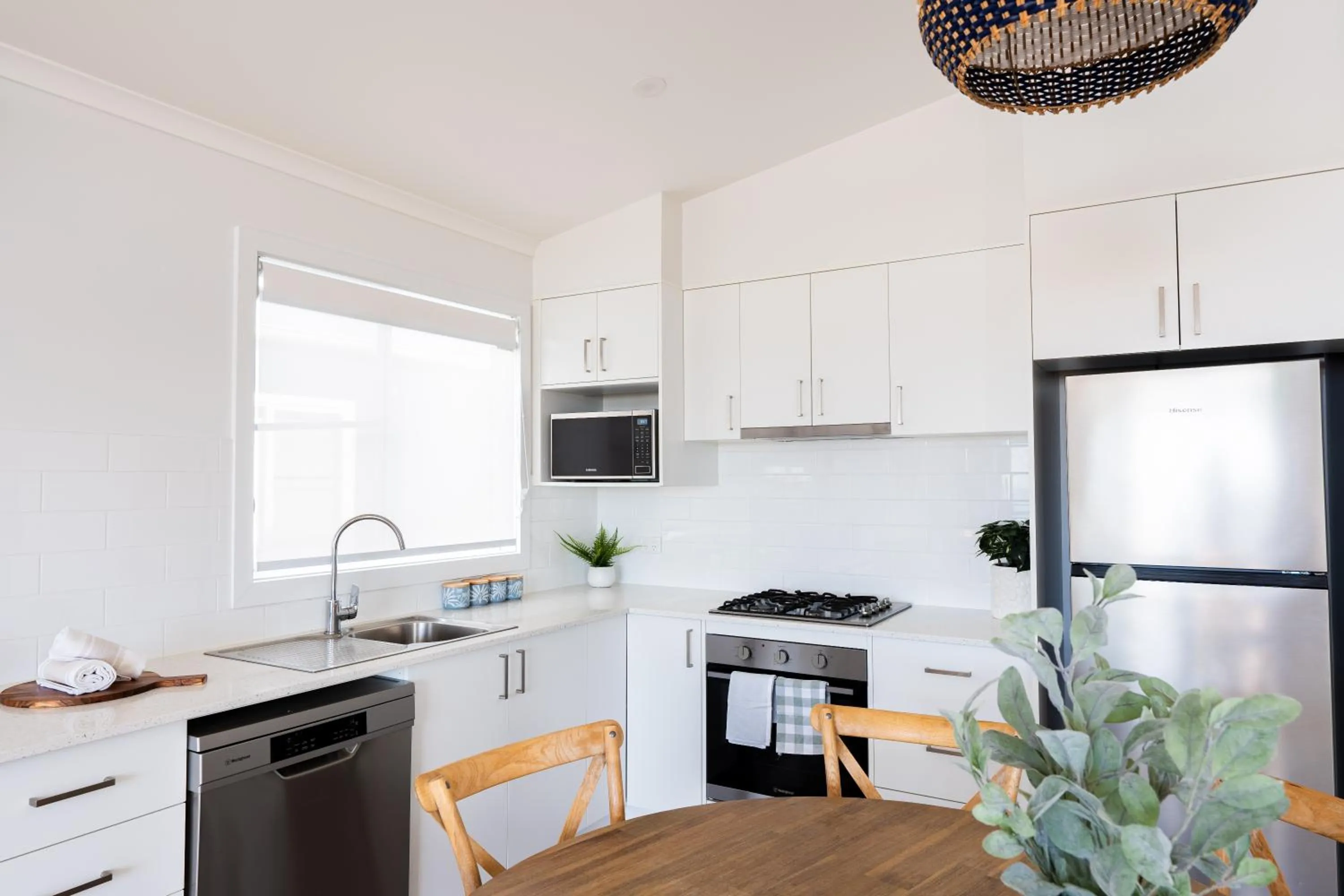 Kitchen or kitchenette in BIG4 Tasman Holiday Parks - Racecourse Beach