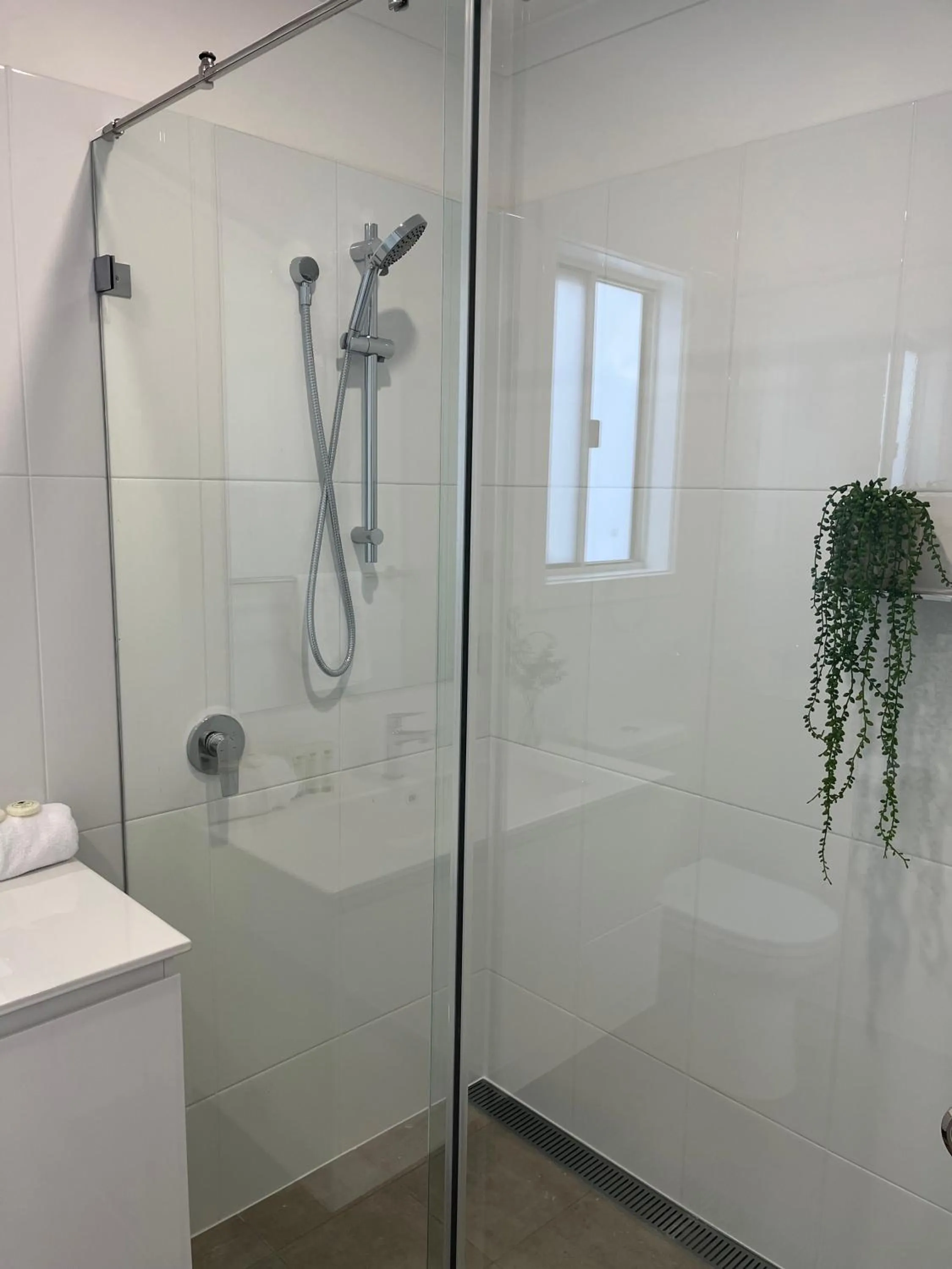 Shower in BIG4 Tasman Holiday Parks - Racecourse Beach