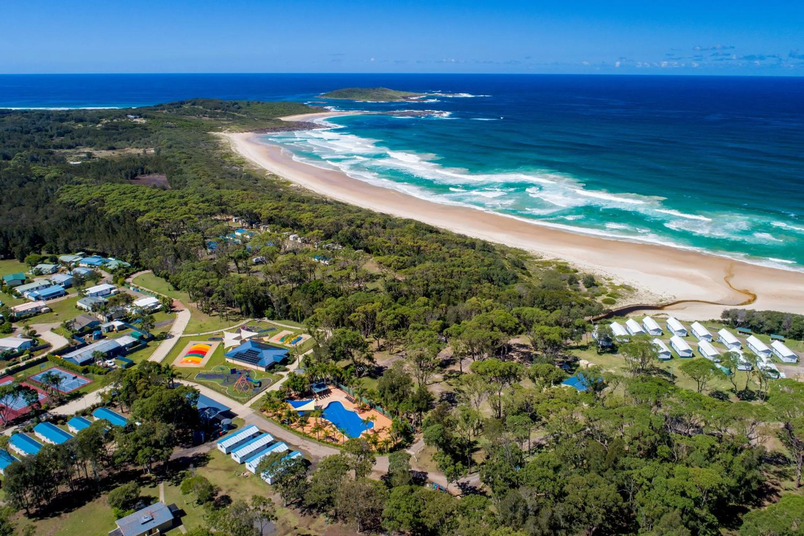 Property building in BIG4 Tasman Holiday Parks - Racecourse Beach