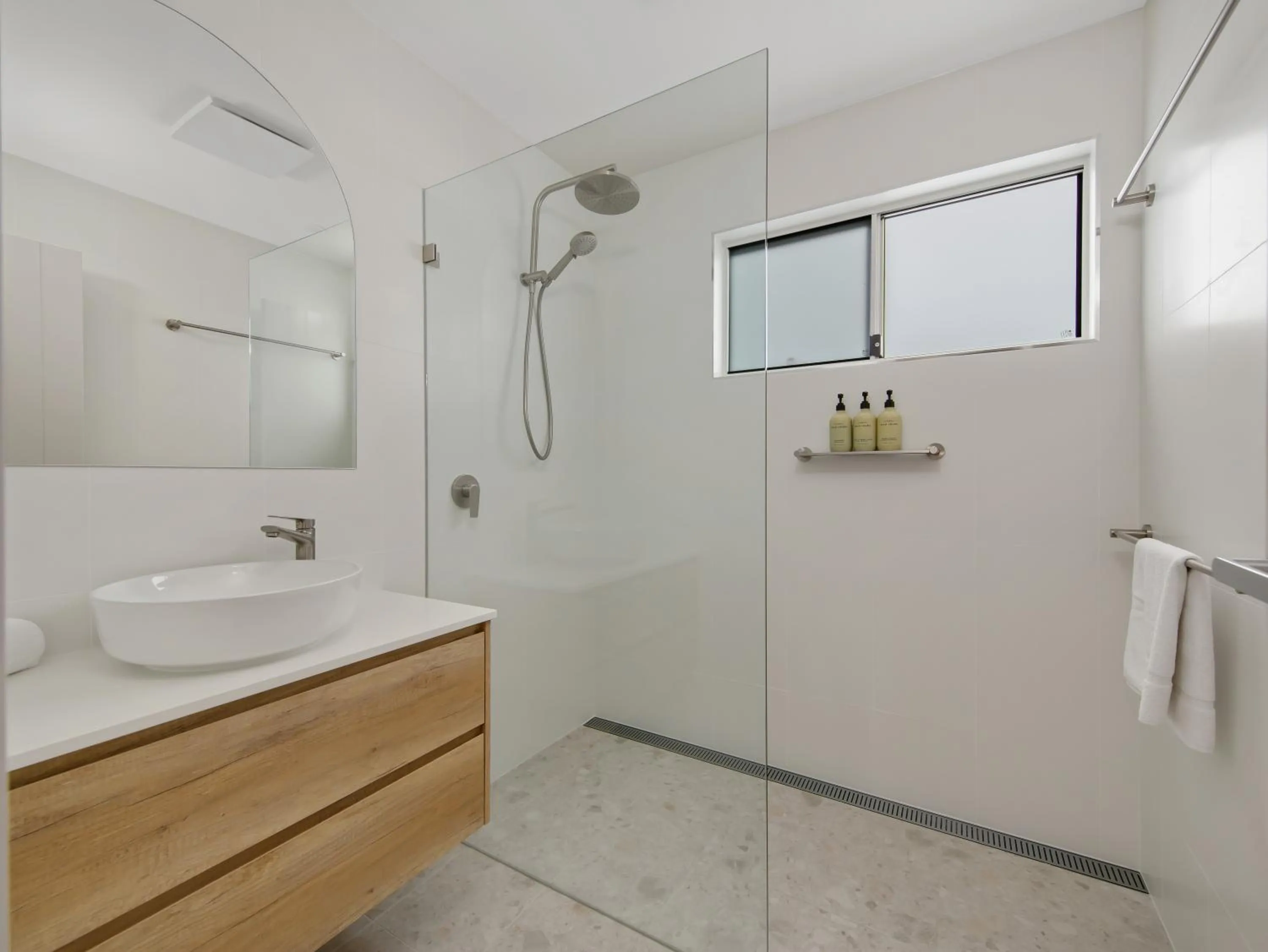 Shower in BIG4 Tasman Holiday Parks - Racecourse Beach