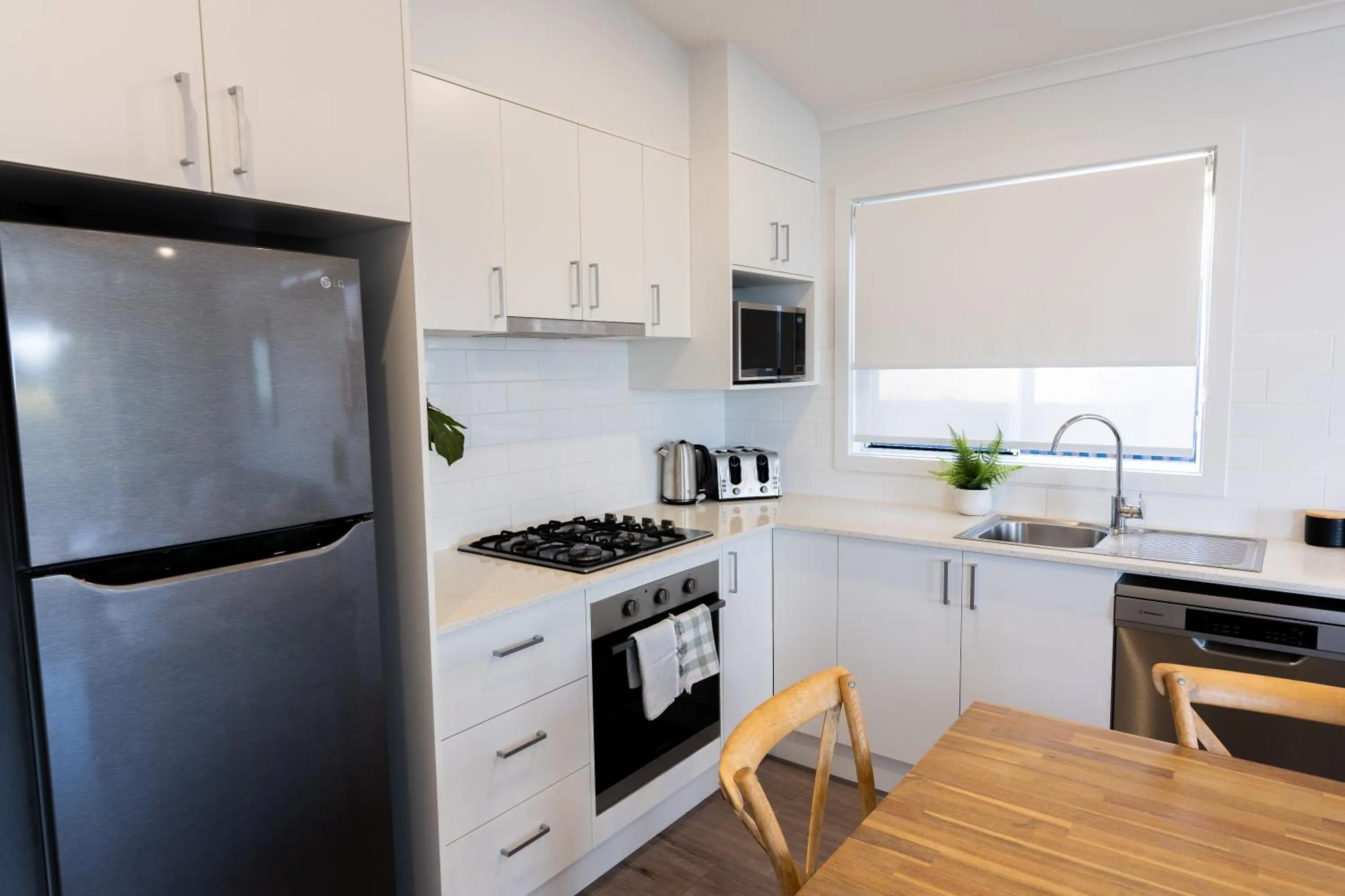 Kitchen or kitchenette in BIG4 Tasman Holiday Parks - Racecourse Beach