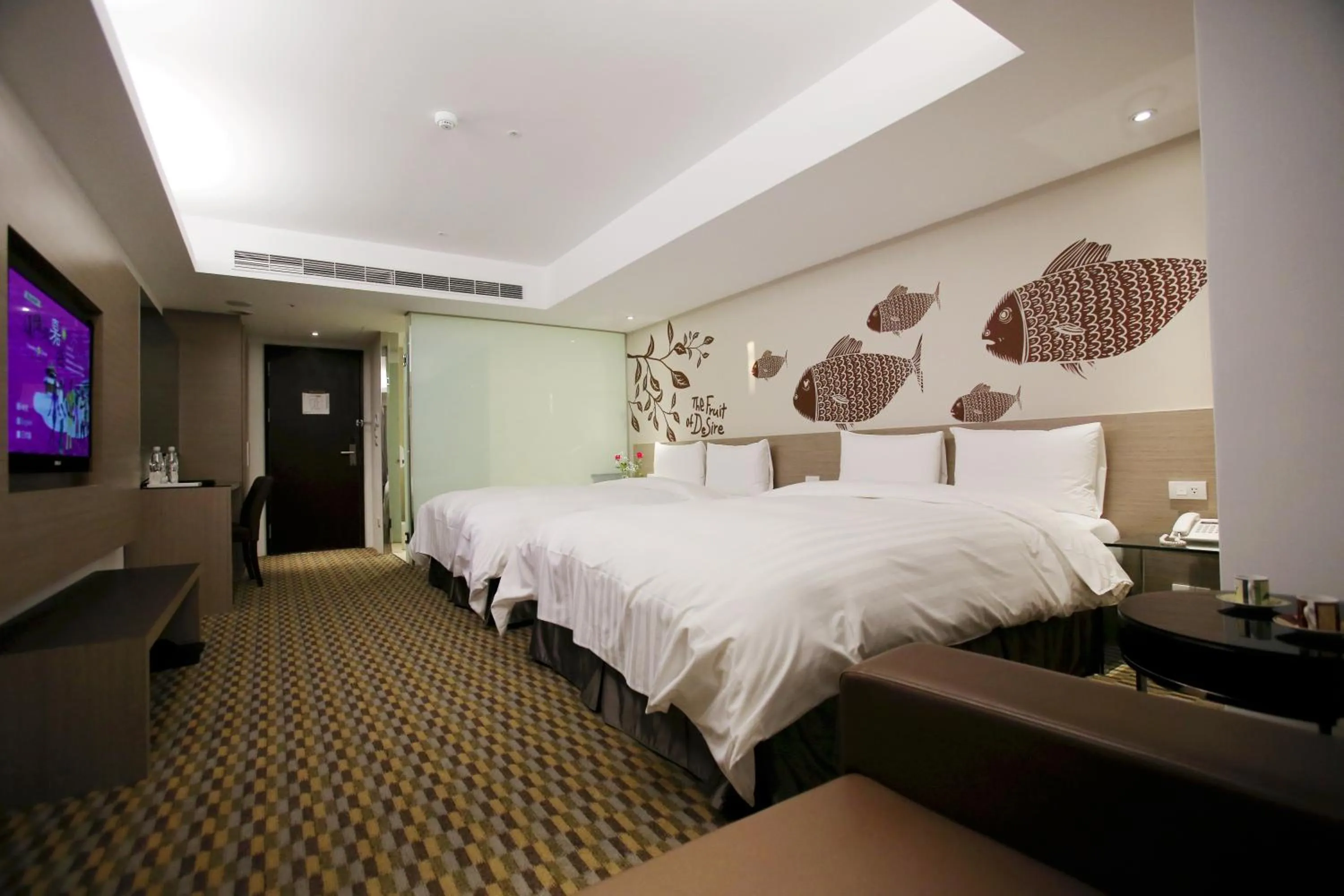 Photo of the whole room, Bed in Chiayi Look Hotel