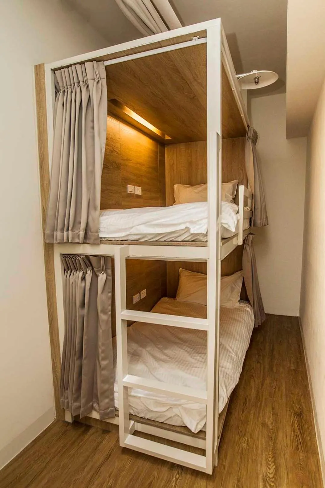 bunk bed, Bed in Paper Plane Hostel