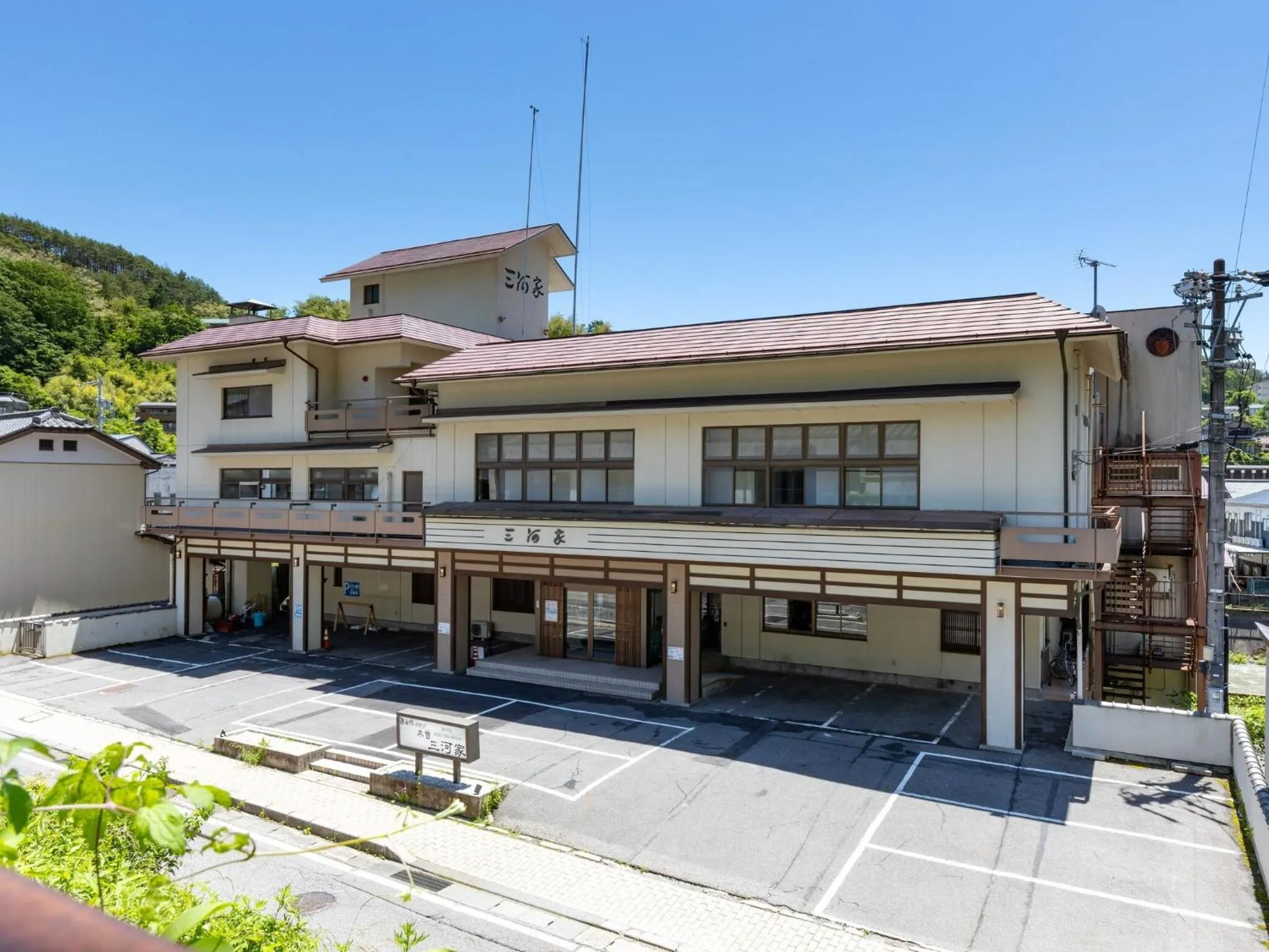 Property building in Kiso Mikawaya