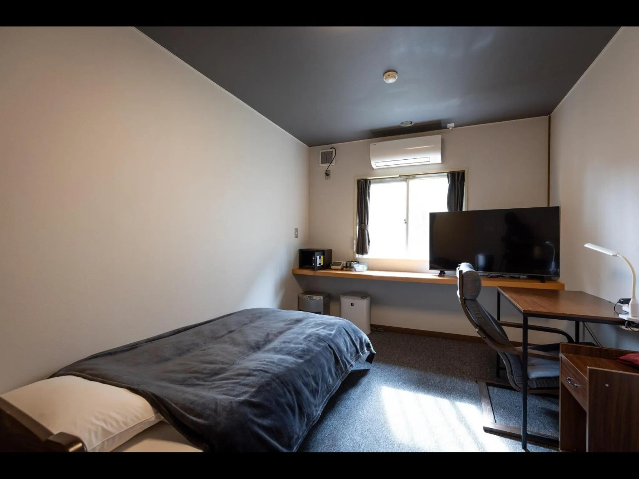 Photo of the whole room, Bed in Kiso Mikawaya