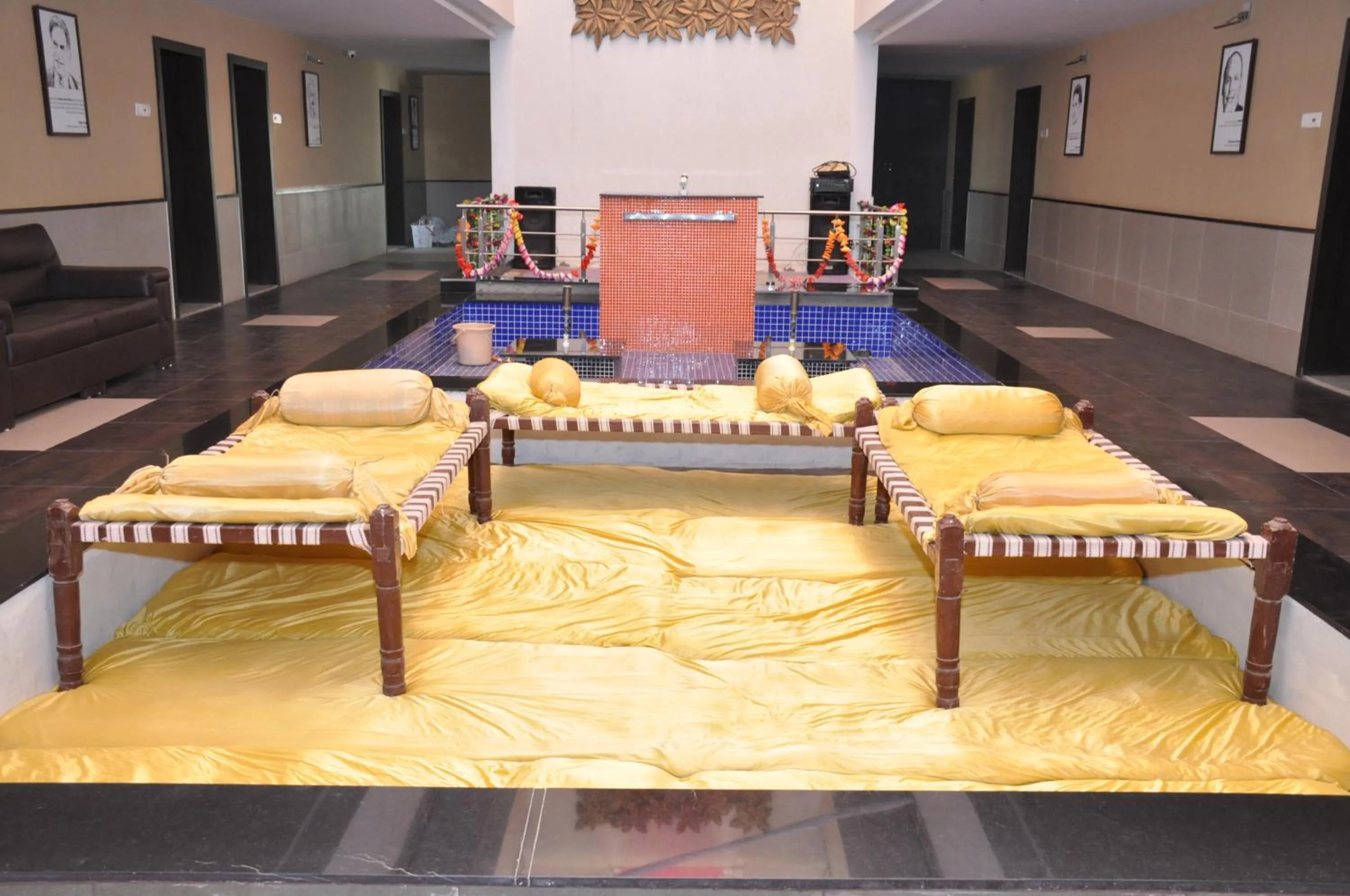 Banquet/Function facilities in Goverdhan Greens Resort Dwarka l Hotels In Dwarka