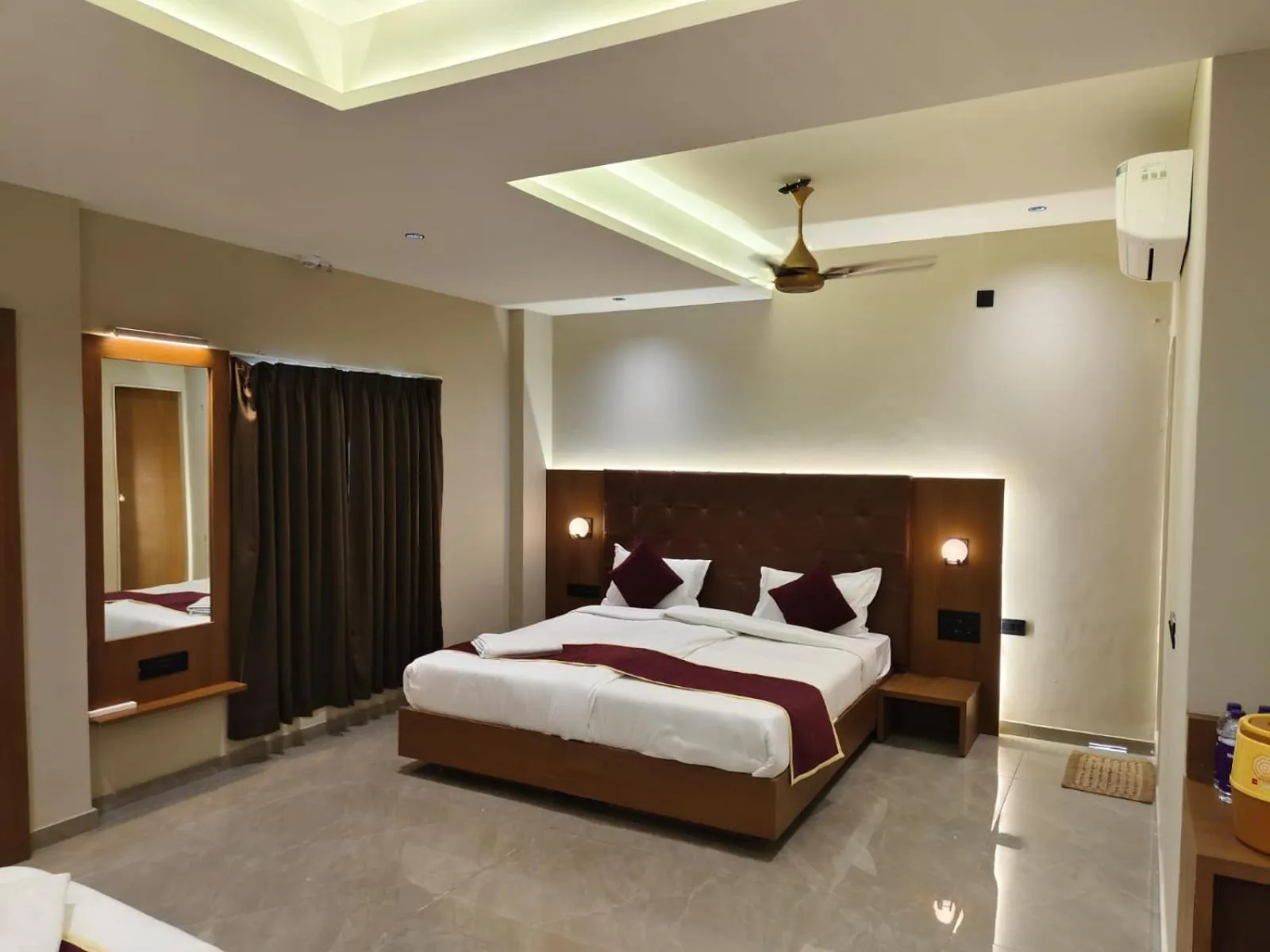 Bed in Goverdhan Greens Resort Dwarka l Hotels In Dwarka