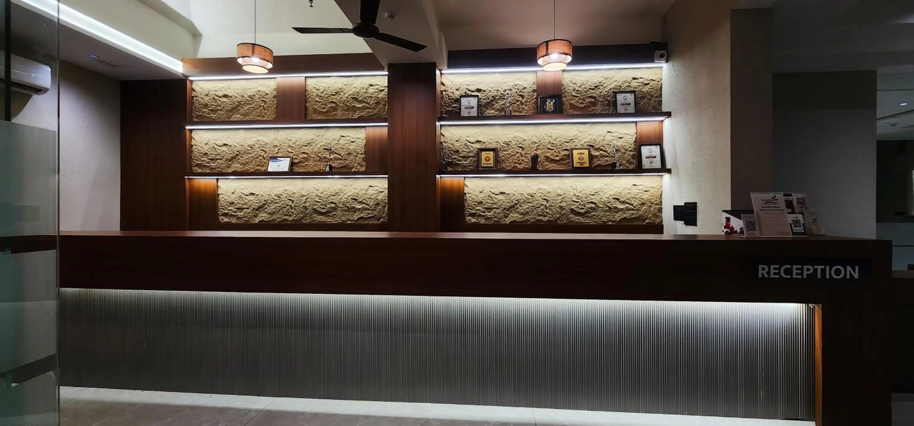 Lobby or reception in Goverdhan Greens Resort Dwarka l Hotels In Dwarka