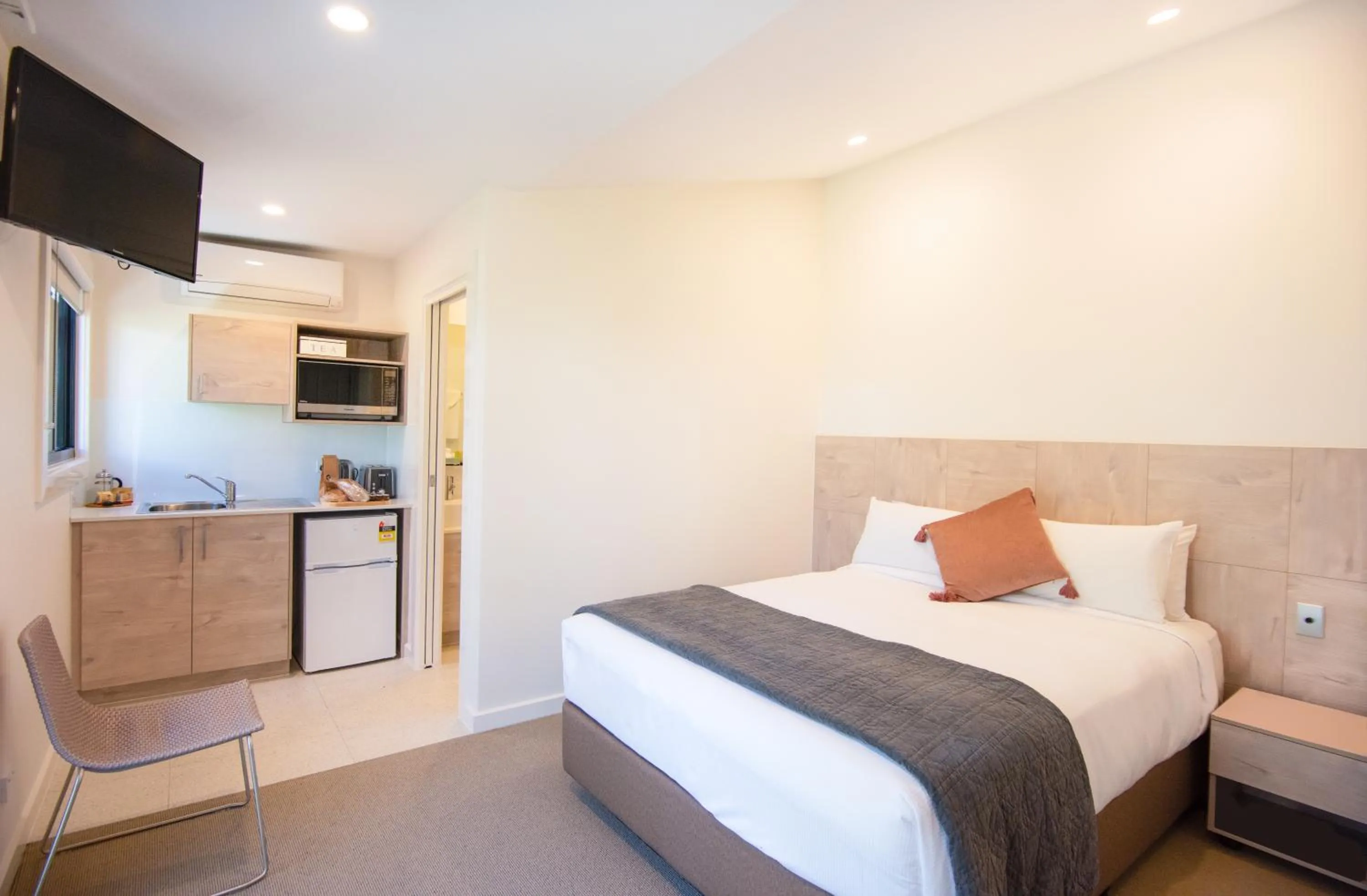 Bedroom, Bed in Longview Vineyard