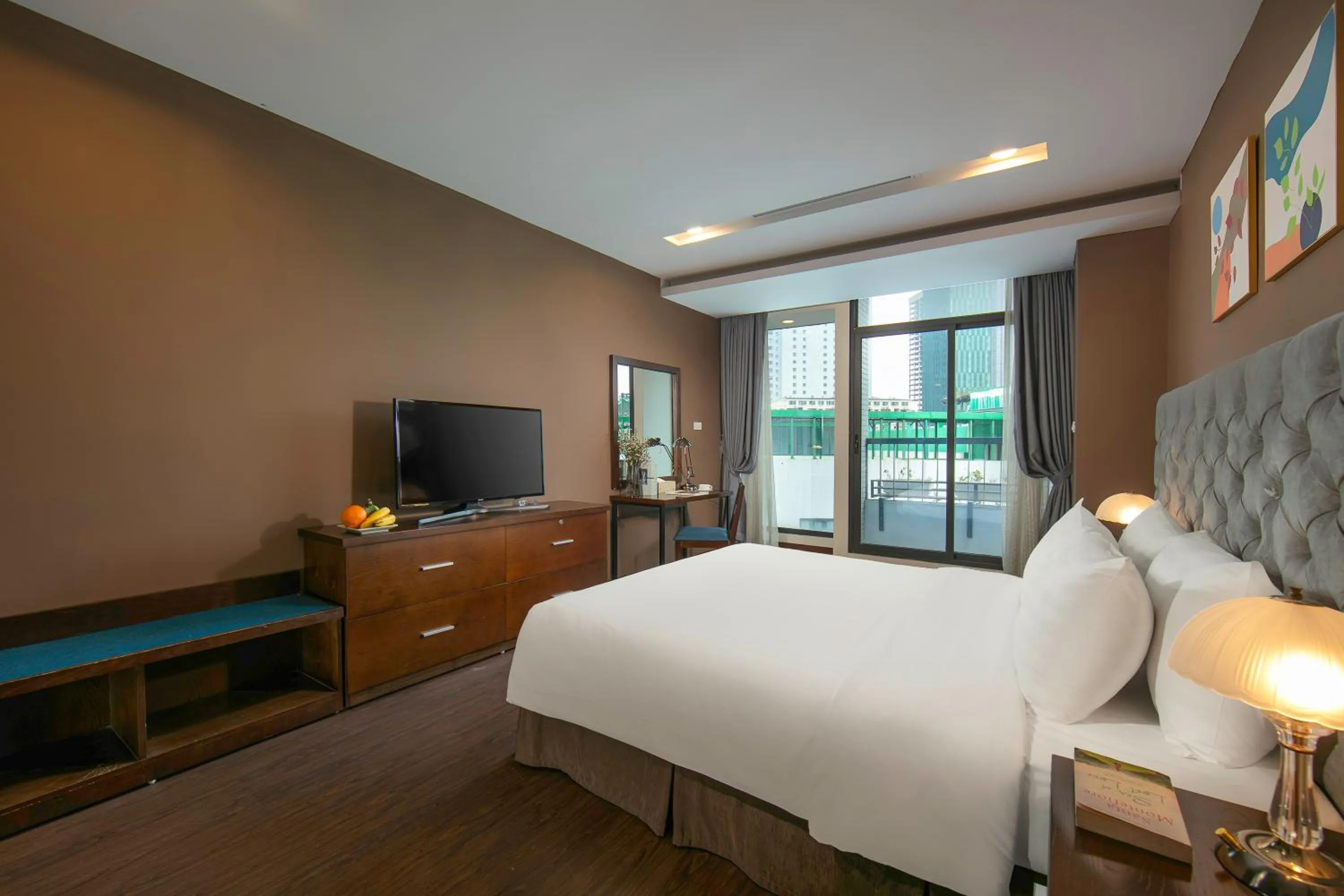 Bed in Brilliant Me Tri Hotel & Spa